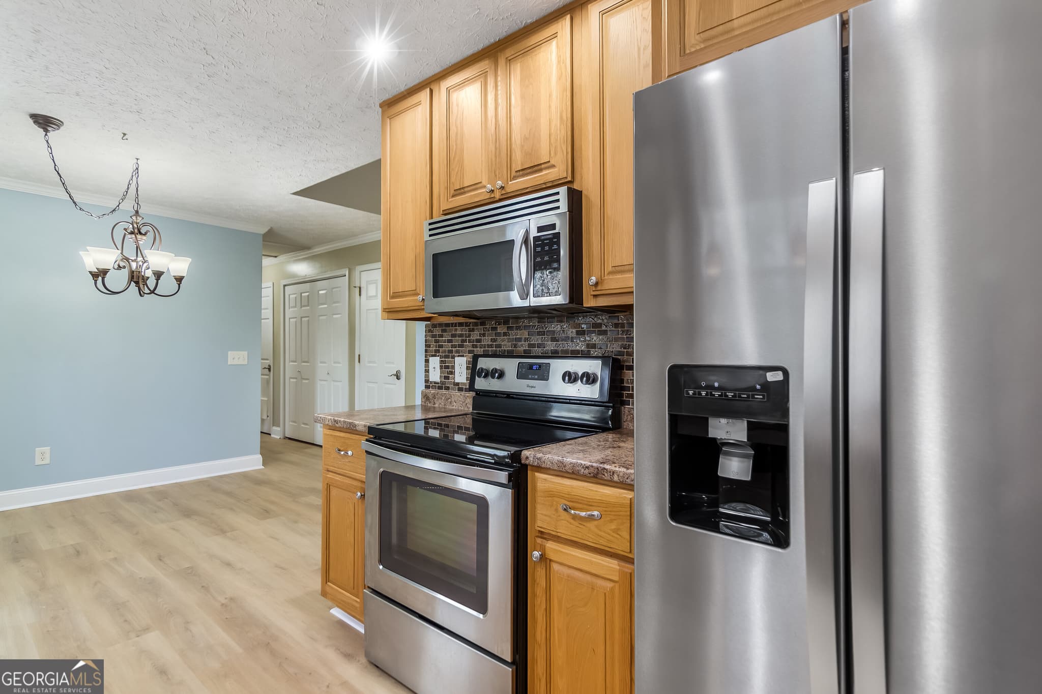 3 bedroom, 3 bathroom, 2,184 sq ft cabin,single family residence for sale at 1205 Newport Drive, Ellijay, GA 30540 — photo 5