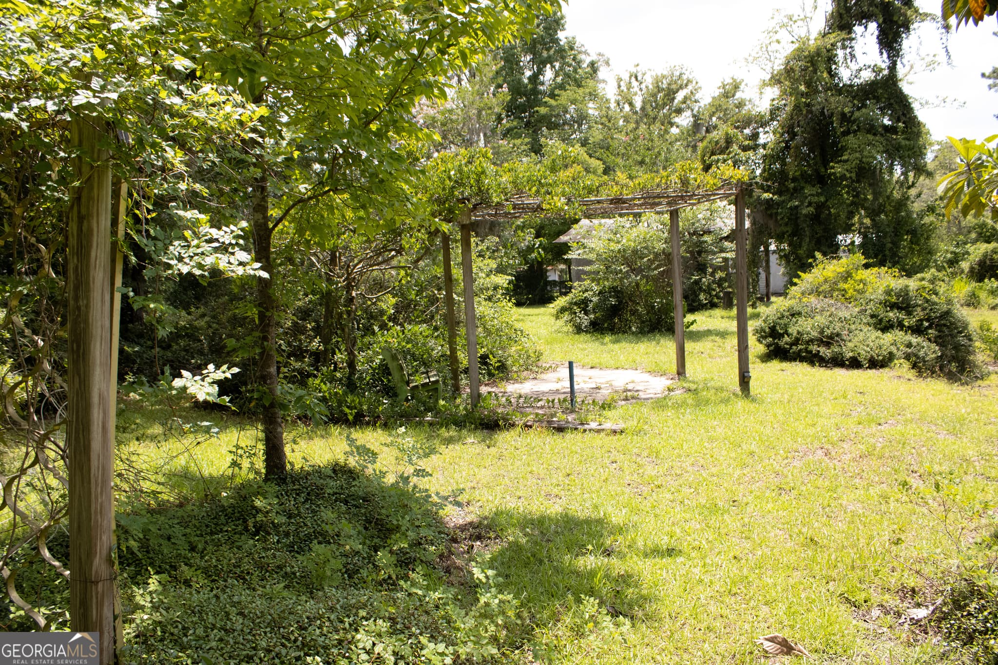 3 bedroom, 2 bathroom, 1,584 sq ft manufactured home,single family residence for sale at 145 Payne Circle, Waynesville, GA 31566 — photo 8