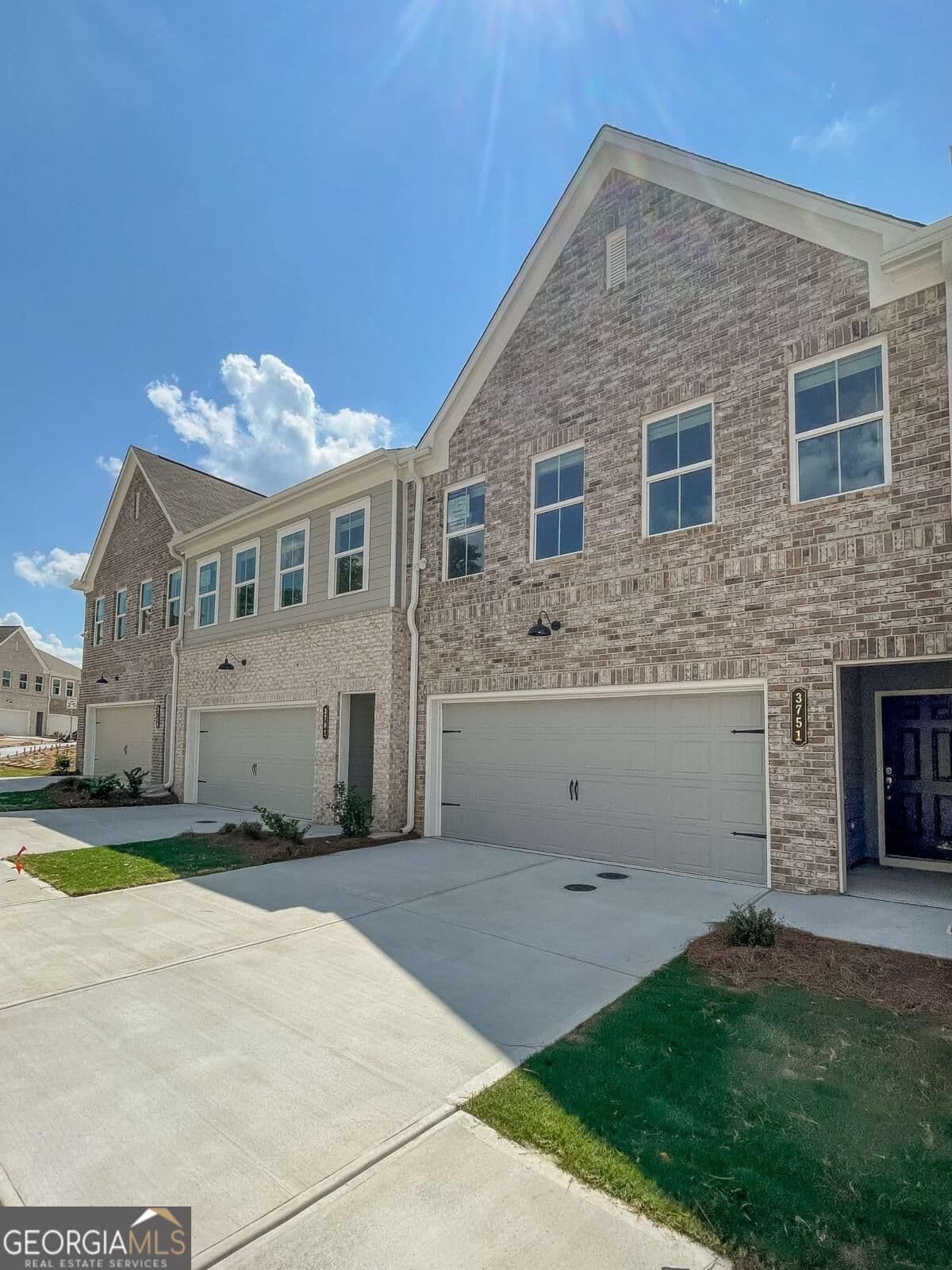 3 bedroom, 2.5 bathroom, 1,805 sq ft townhouse for rent at 4331 Denton Drive 4331, Douglasville, GA 30135 for $2,195 a month