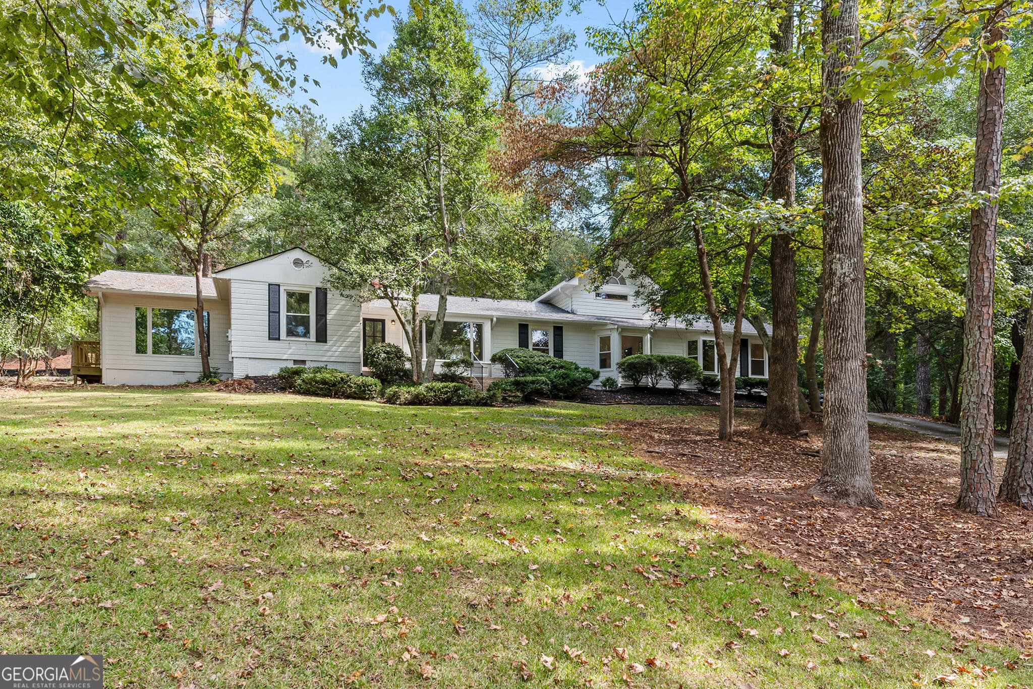 5 bedroom, 3 bathroom, 2,892 sq ft single family residence for sale at 550 Fortson Road, Athens, GA 30606 — photo 1 of 86