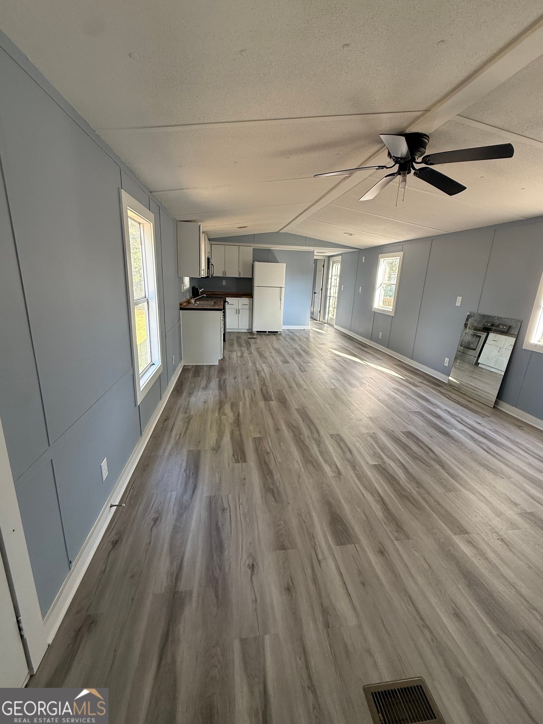 3 bedroom, 2 bathroom mobile home for sale at 8410 Hawkinsville Road LOT 42, Macon, GA 31216 — photo 5