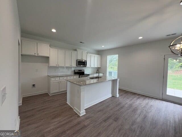 4 bedroom, 2.5 bathroom, 2,159 sq ft single family residence for sale at 107 Royal Tern Lane, Warner Robins, GA 31093 — photo 4