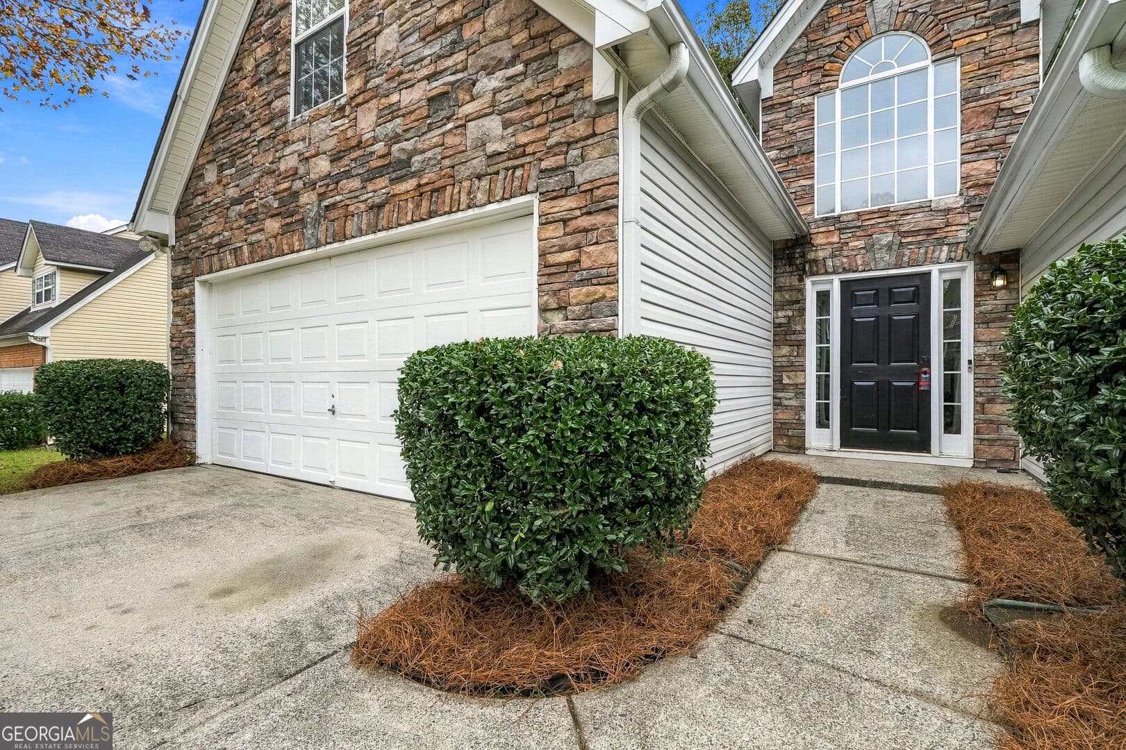 4 bedroom, 2 bathroom single family residence for sale at 3590 Hamilton Creek Trail, Buford, GA 30519 — photo 3