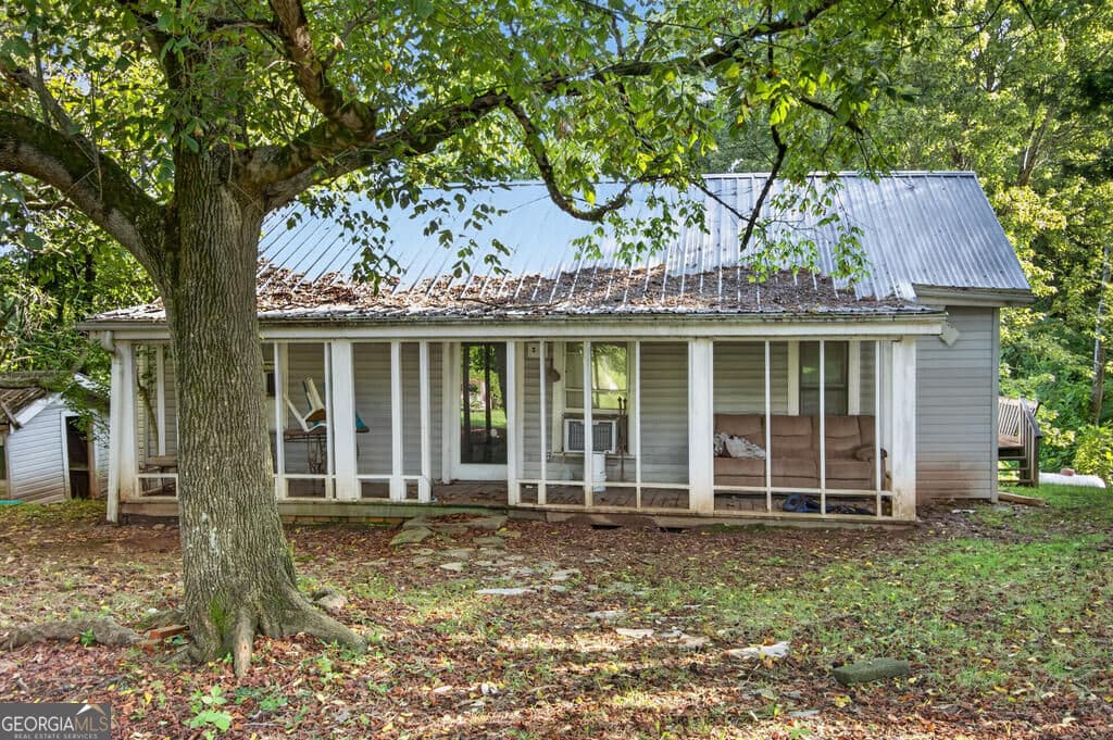 2 bedroom, 1 bathroom single family residence for sale at 367 E Second Street, Blue Ridge, GA 30513