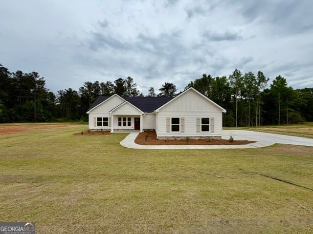 3 bedroom, 2 bathroom, 1,699 sq ft single family residence for sale at 226 Robert Williams Road, Pine Mountain, GA 31822 — photo 1 of 19