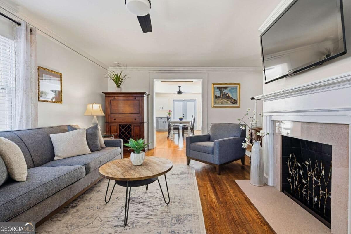 3 bedroom, 2.5 bathroom, 2,386 sq ft single family residence for sale at 165 Carter Avenue, Atlanta, GA 30317 — photo 5