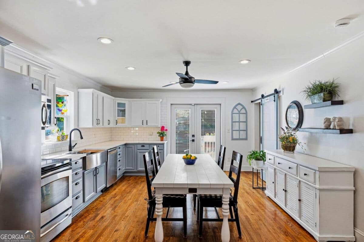 3 bedroom, 2.5 bathroom, 2,386 sq ft single family residence for sale at 165 Carter Avenue, Atlanta, GA 30317 — photo 9