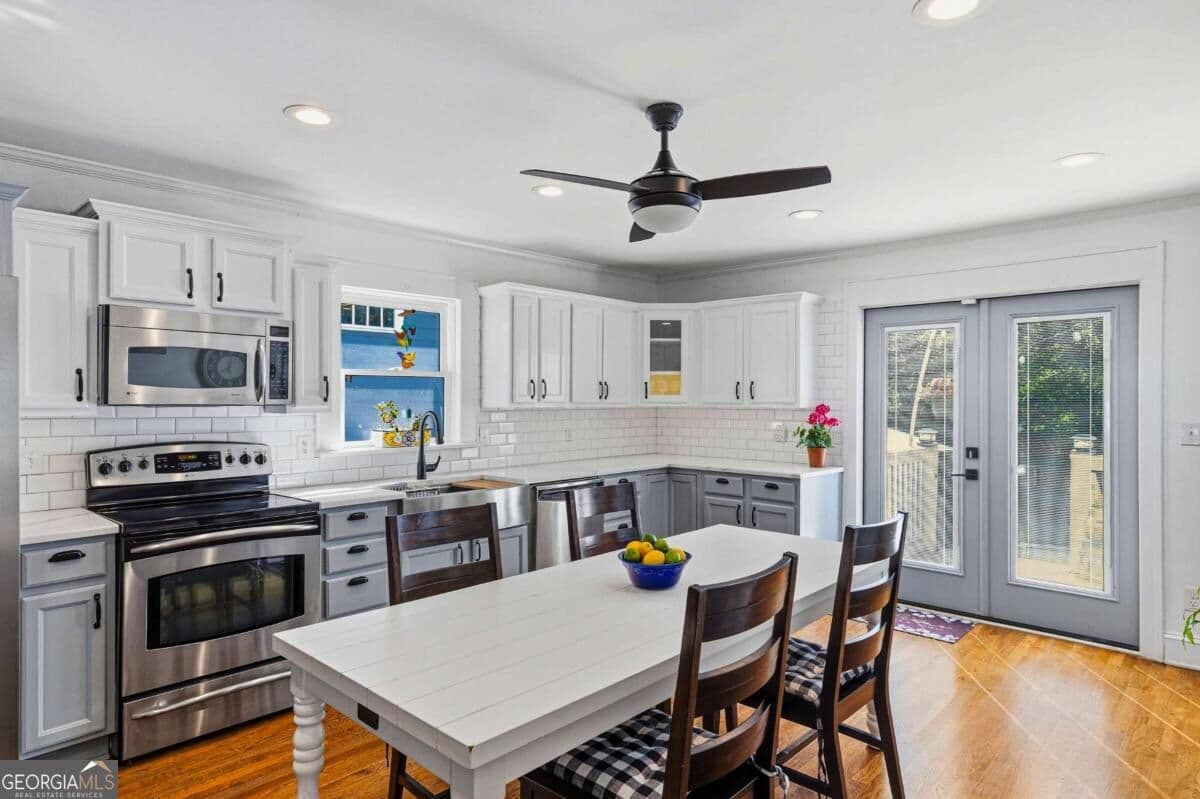 3 bedroom, 2.5 bathroom, 2,386 sq ft single family residence for sale at 165 Carter Avenue, Atlanta, GA 30317 — photo 10