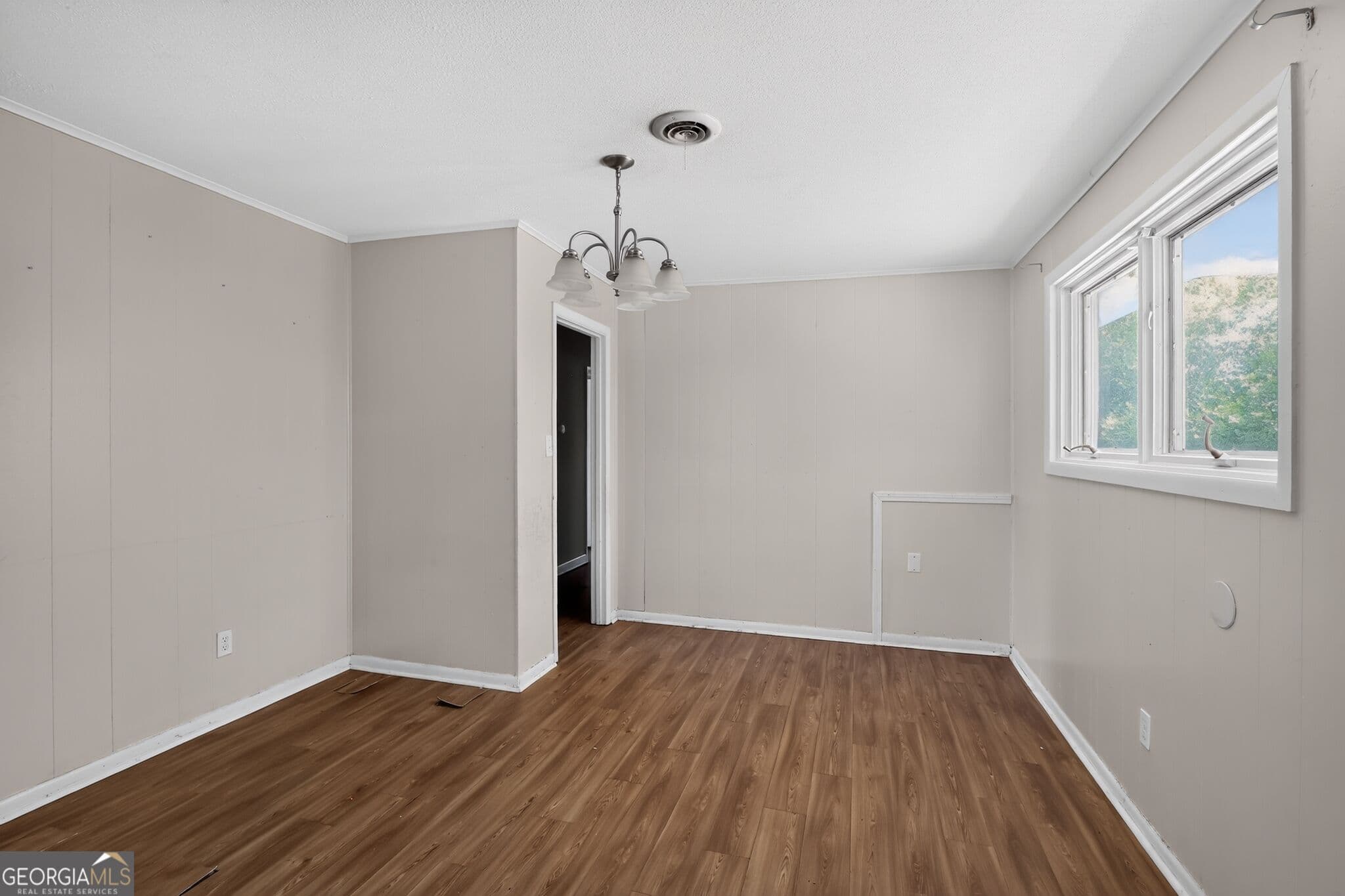 4 bedroom, 1.5 bathroom, 1,298 sq ft single family residence for sale at 4218 Ervay Street, Augusta, GA 30906 — photo 7