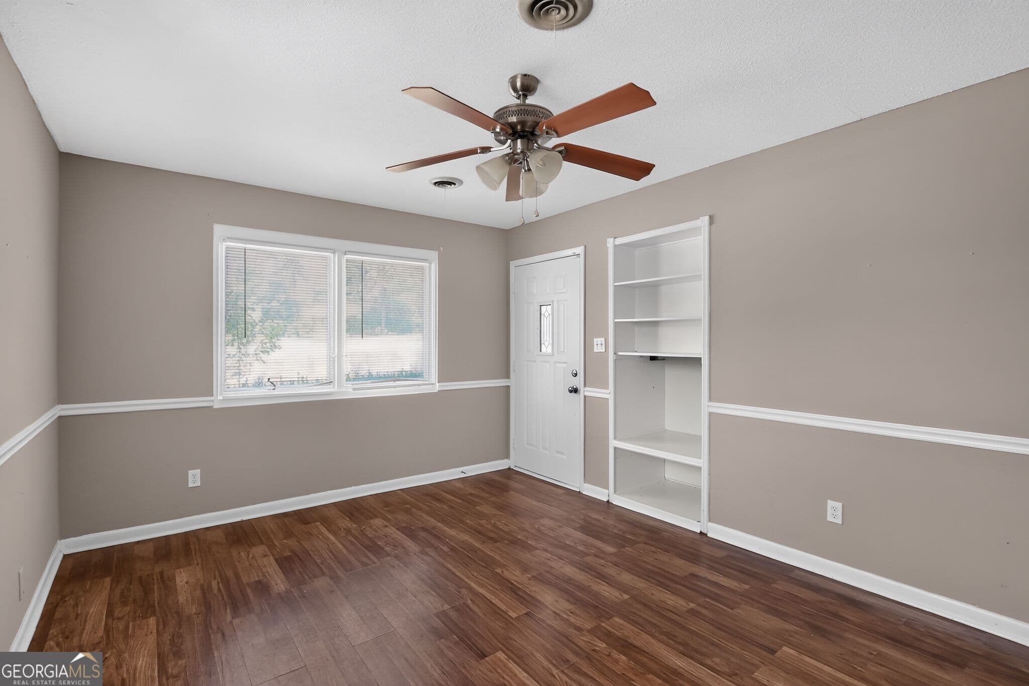 4 bedroom, 1.5 bathroom, 1,298 sq ft single family residence for sale at 4218 Ervay Street, Augusta, GA 30906 — photo 5