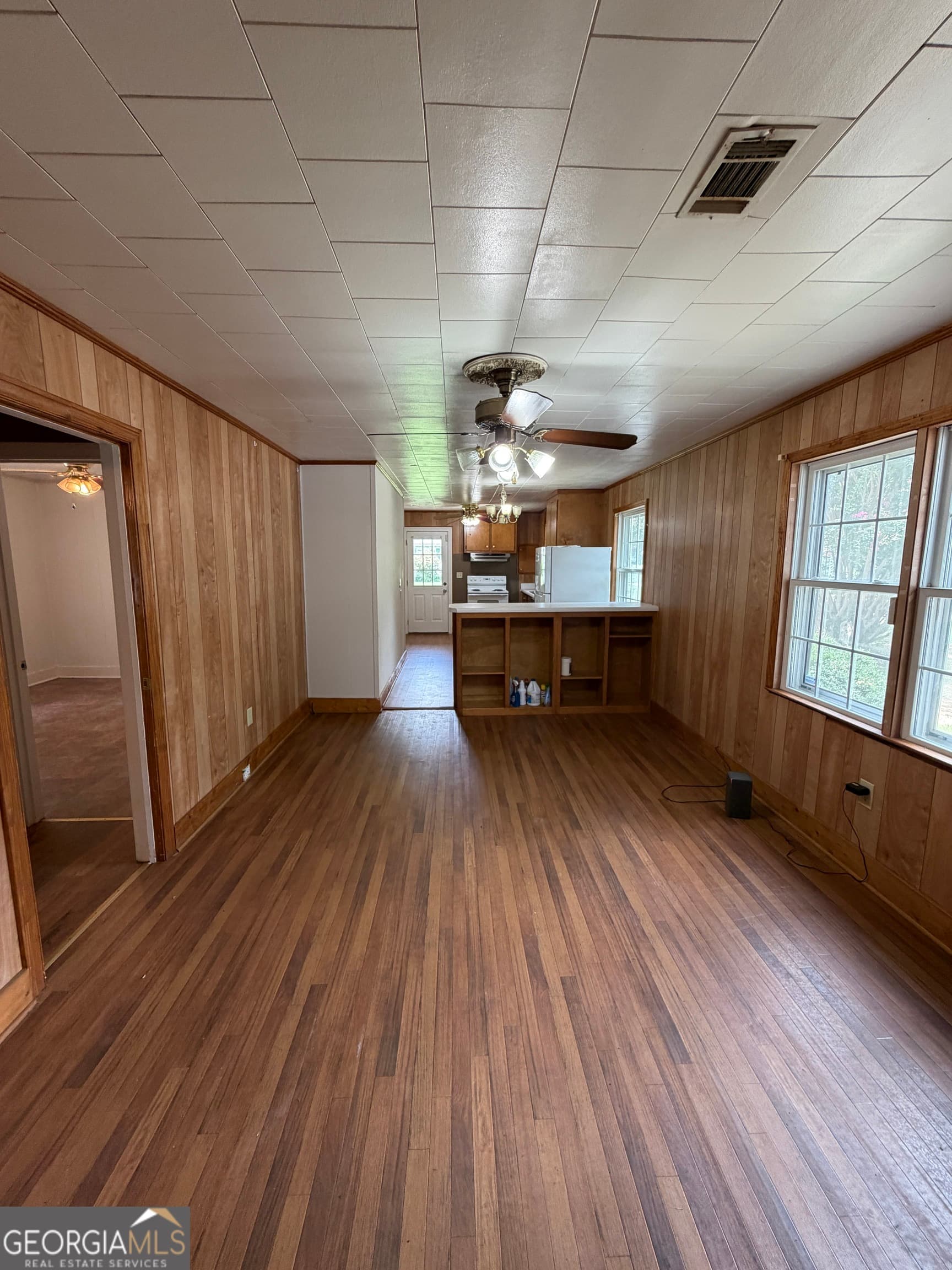 4 bedroom, 2.5 bathroom, 1,424 sq ft single family residence for sale at 230 Glendale Drive, Hartwell, GA 30643 — photo 7