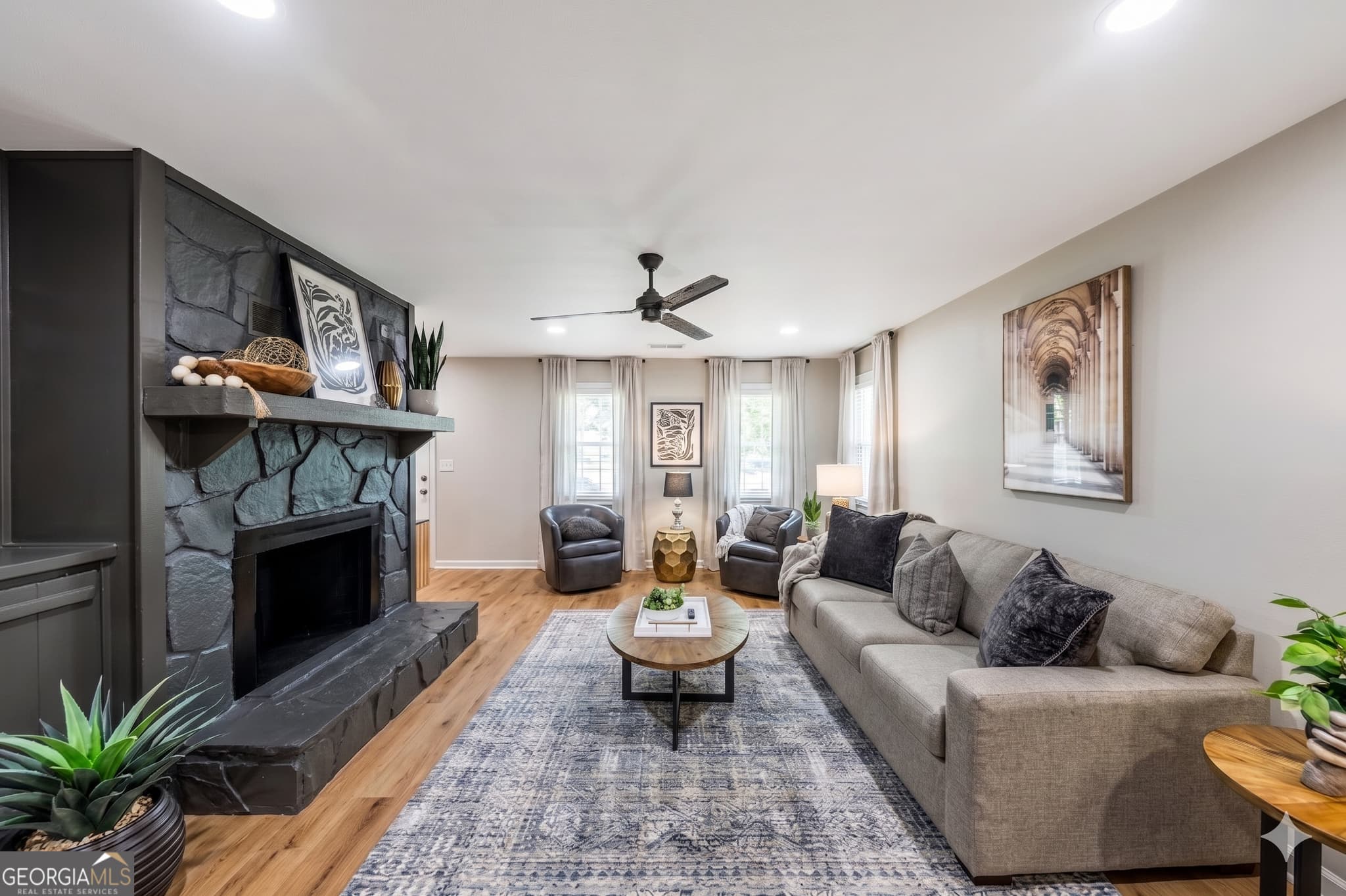 4 bedroom, 3 bathroom, 2,600 sq ft single family residence for rent at 527 Charing Cross Drive, Marietta, GA 30066 for $6,300 a month — photo 2