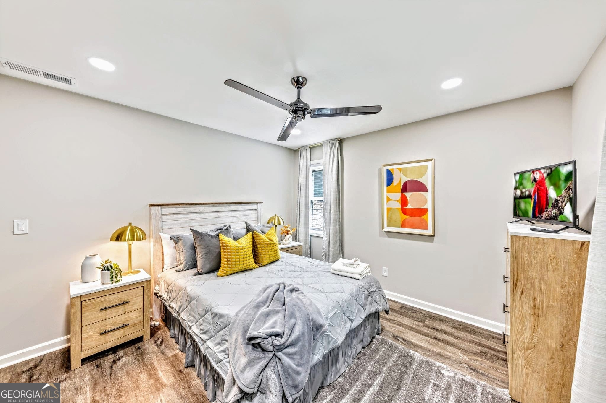 4 bedroom, 3 bathroom, 2,600 sq ft single family residence for rent at 527 Charing Cross Drive, Marietta, GA 30066 for $6,300 a month — photo 8