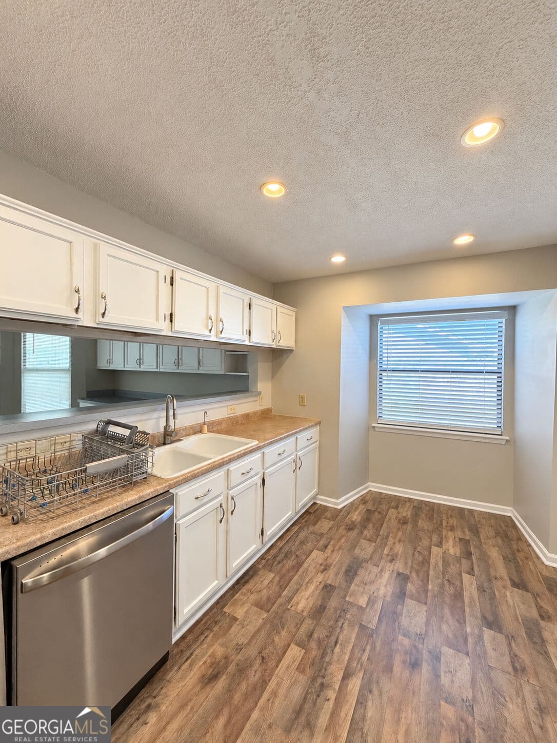 3 bedroom, 2 bathroom, 1,400 sq ft single family residence for rent at 403 Fairfield Court, St. Marys, GA 31558 for $1,800 a month — photo 4