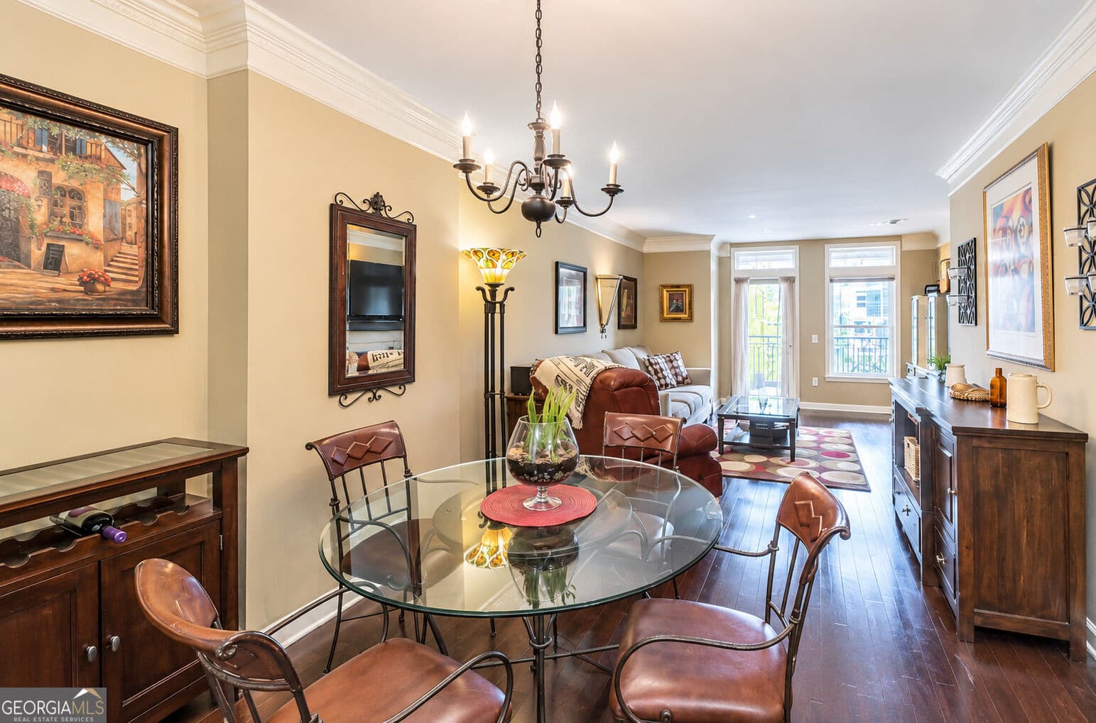 1 bedroom, 1 bathroom, 998 sq ft condominium for sale at 3334 Peachtree Road 313, Atlanta, GA 30326 — photo 3