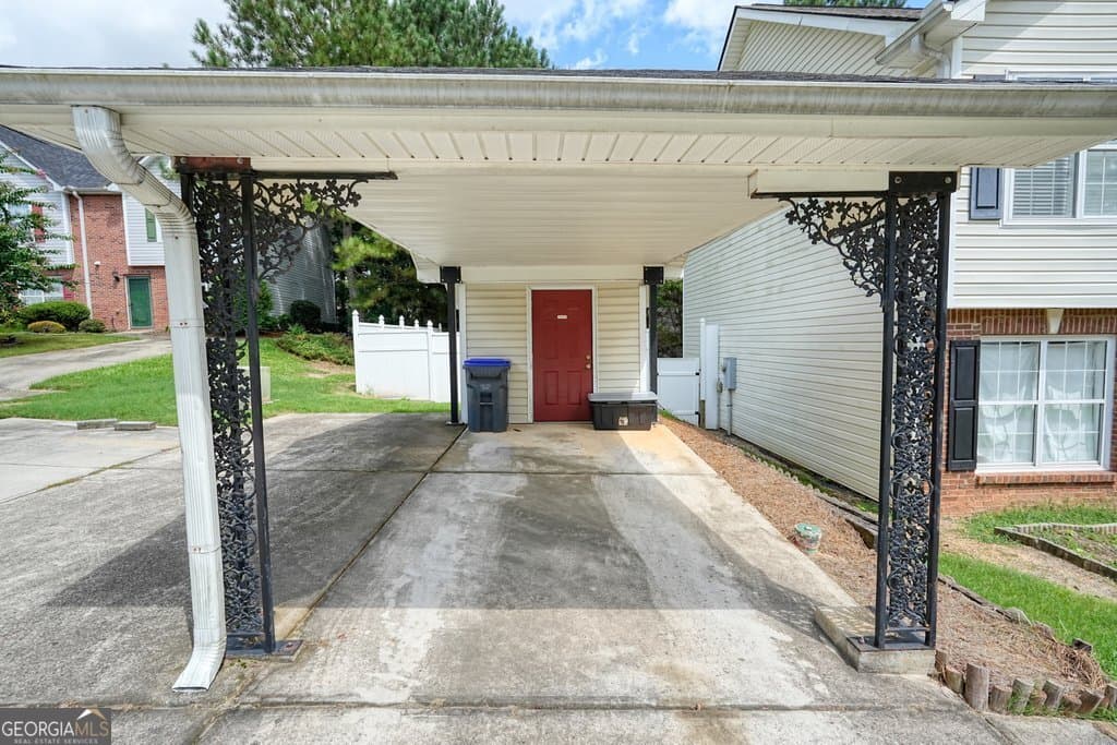 2 bedroom, 2.5 bathroom, 1,226 sq ft townhouse for sale at 4470 Maple Valley Drive, Cumming, GA 30040 — photo 4