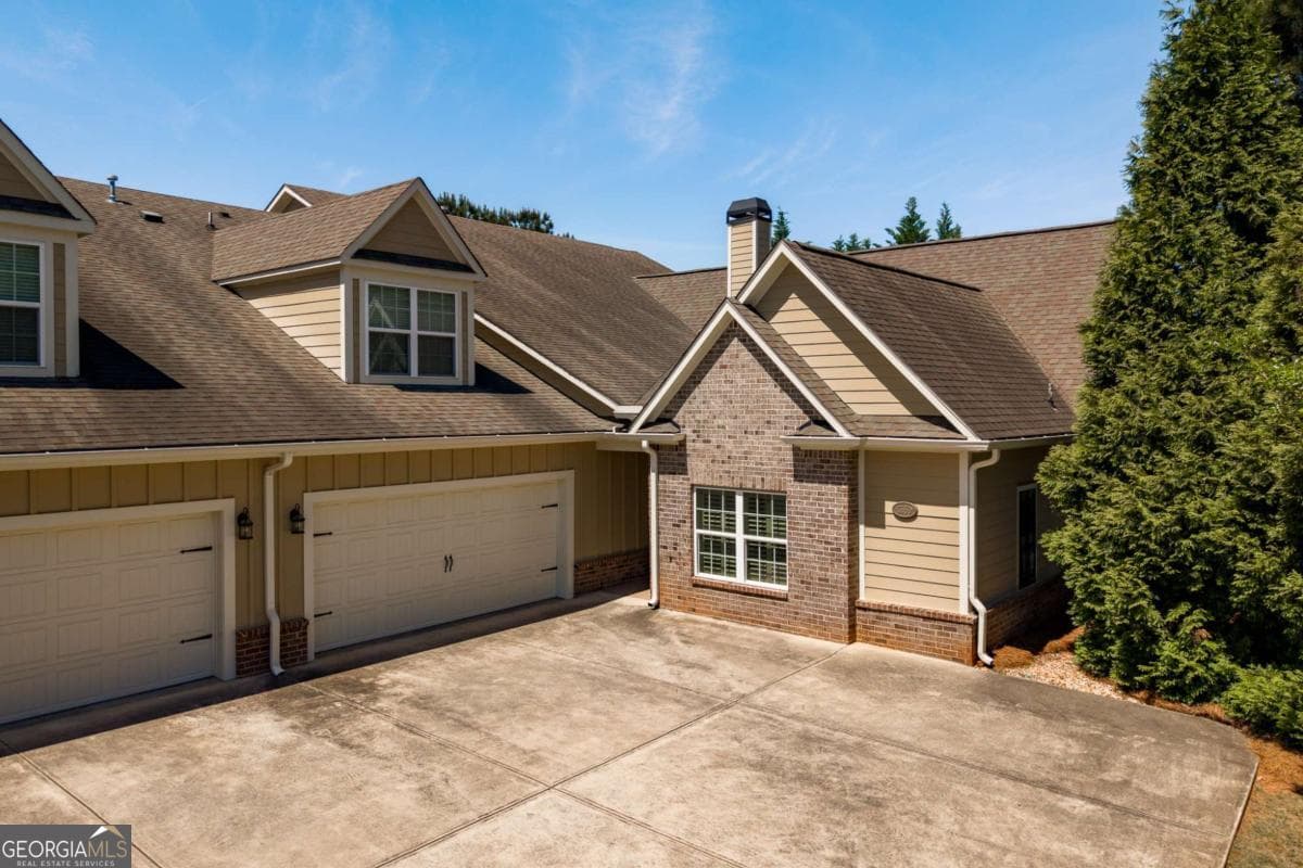 3 bedroom, 2.5 bathroom, 2,496 sq ft townhouse for sale at 3650 Orchard Circle, Watkinsville, GA 30677