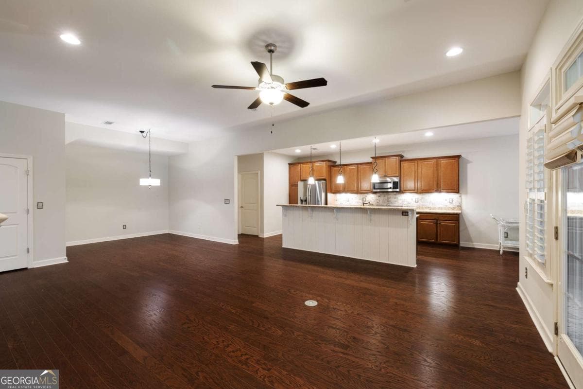 3 bedroom, 2.5 bathroom, 2,496 sq ft townhouse for sale at 3650 Orchard Circle, Watkinsville, GA 30677 — photo 10