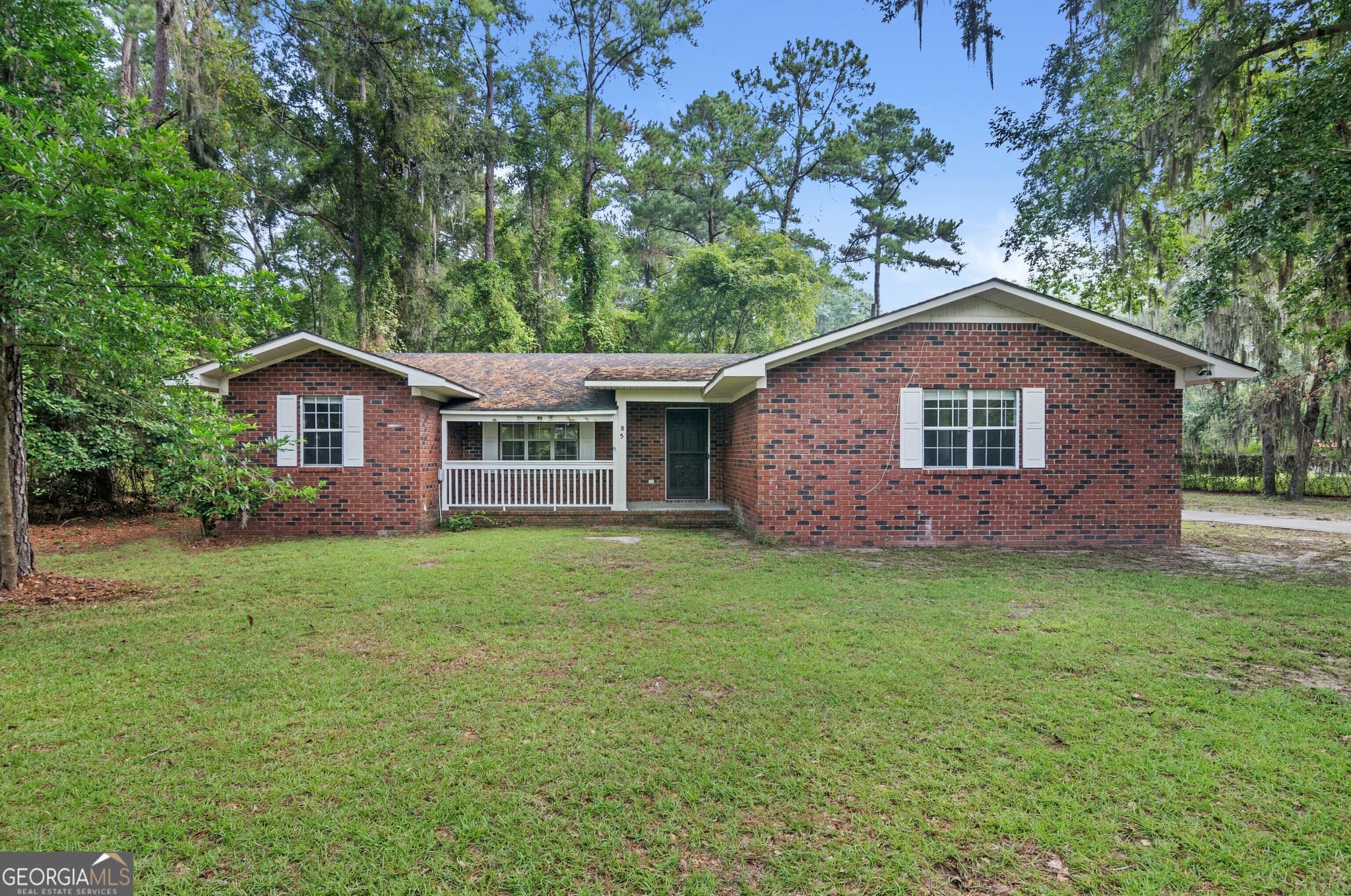 3 bedroom, 2 bathroom, 1,448 sq ft single family residence for sale at 85 Waters Avenue, Allenhurst, GA 31301 — photo 1 of 23