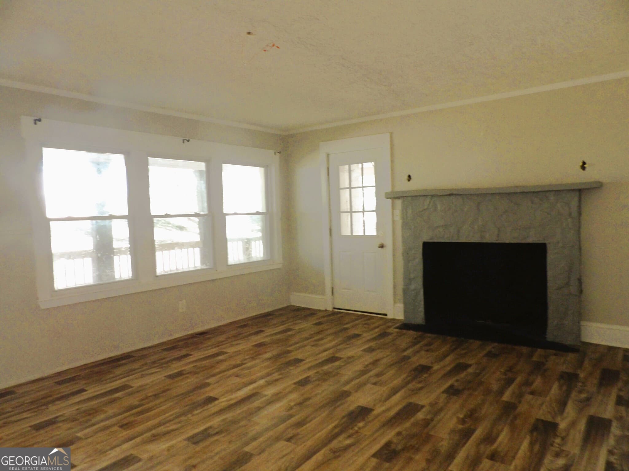 4 bedroom, 2 bathroom, 1,938 sq ft single family residence for sale at 202 Lovvorn Road, Carrollton, GA 30117 — photo 5
