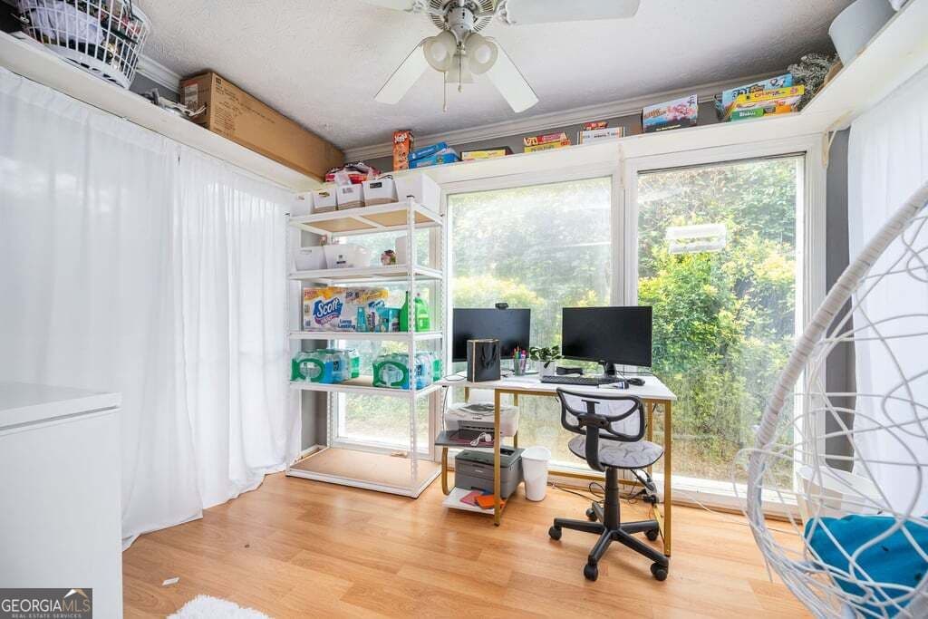2 bedroom, 2 bathroom, 1,102 sq ft condominium for sale at 1603 Vicksburg Place, Sandy Springs, GA 30350 — photo 3