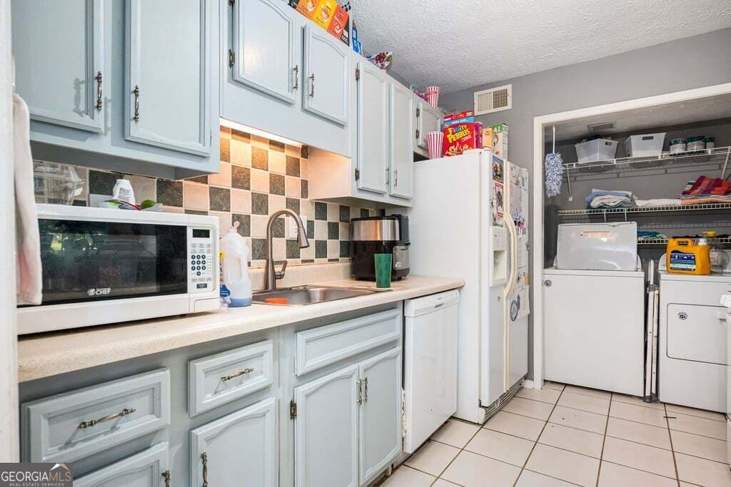 2 bedroom, 2 bathroom, 1,102 sq ft condominium for sale at 1603 Vicksburg Place, Sandy Springs, GA 30350 — photo 8