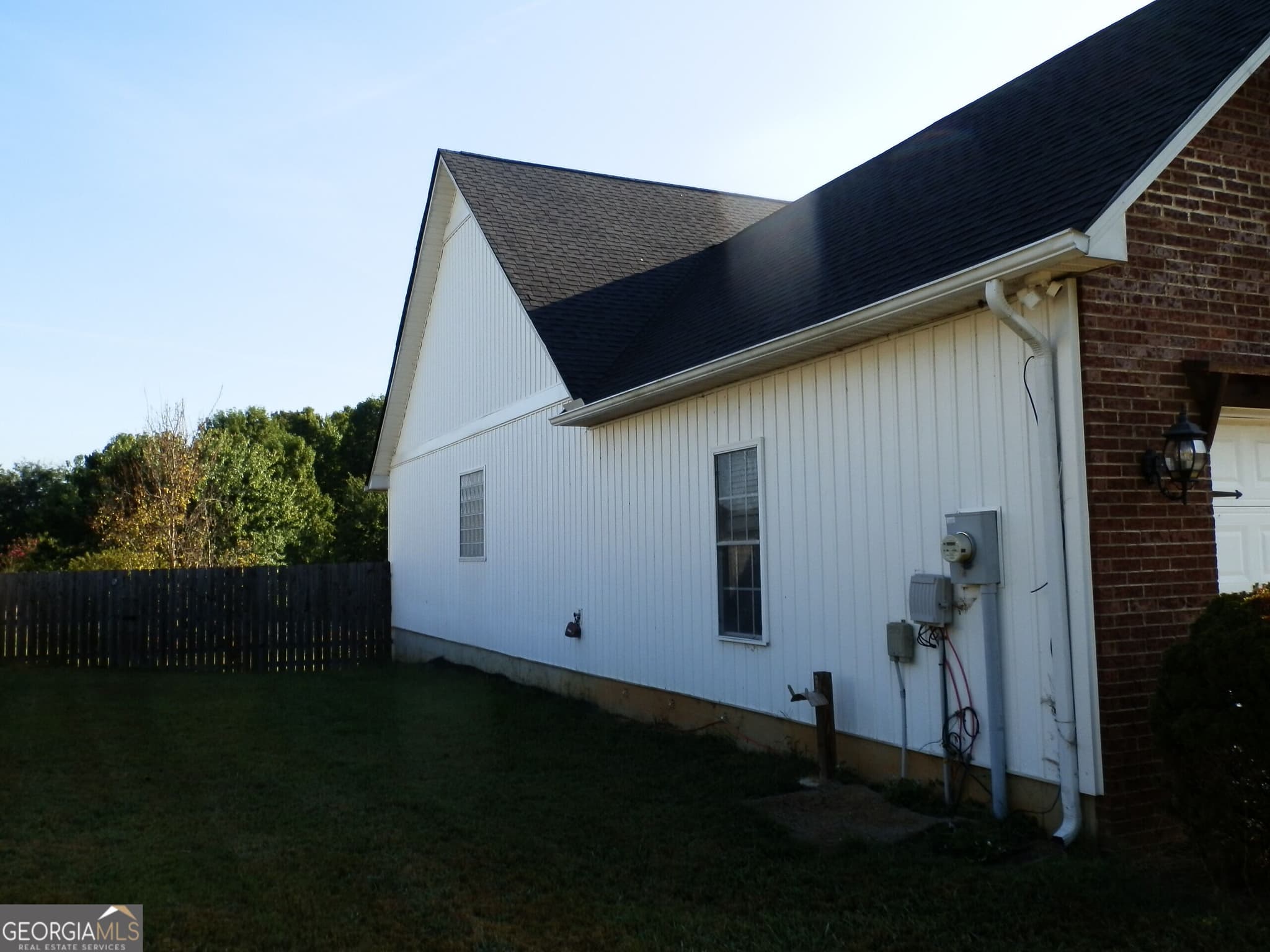 4 bedroom, 3 bathroom, 1,768 sq ft single family residence for sale at 132 Maloy Lane, Calhoun, GA 30701 — photo 2