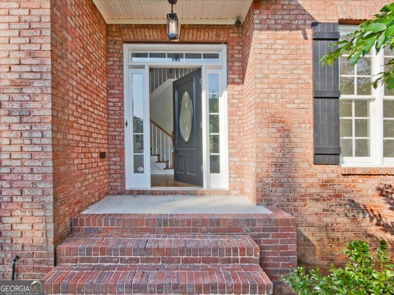 5 bedroom, 3.5 bathroom, 4,400 sq ft single family residence for sale at 2265 Amberbrook Lane, Grayson, GA 30017 — photo 3