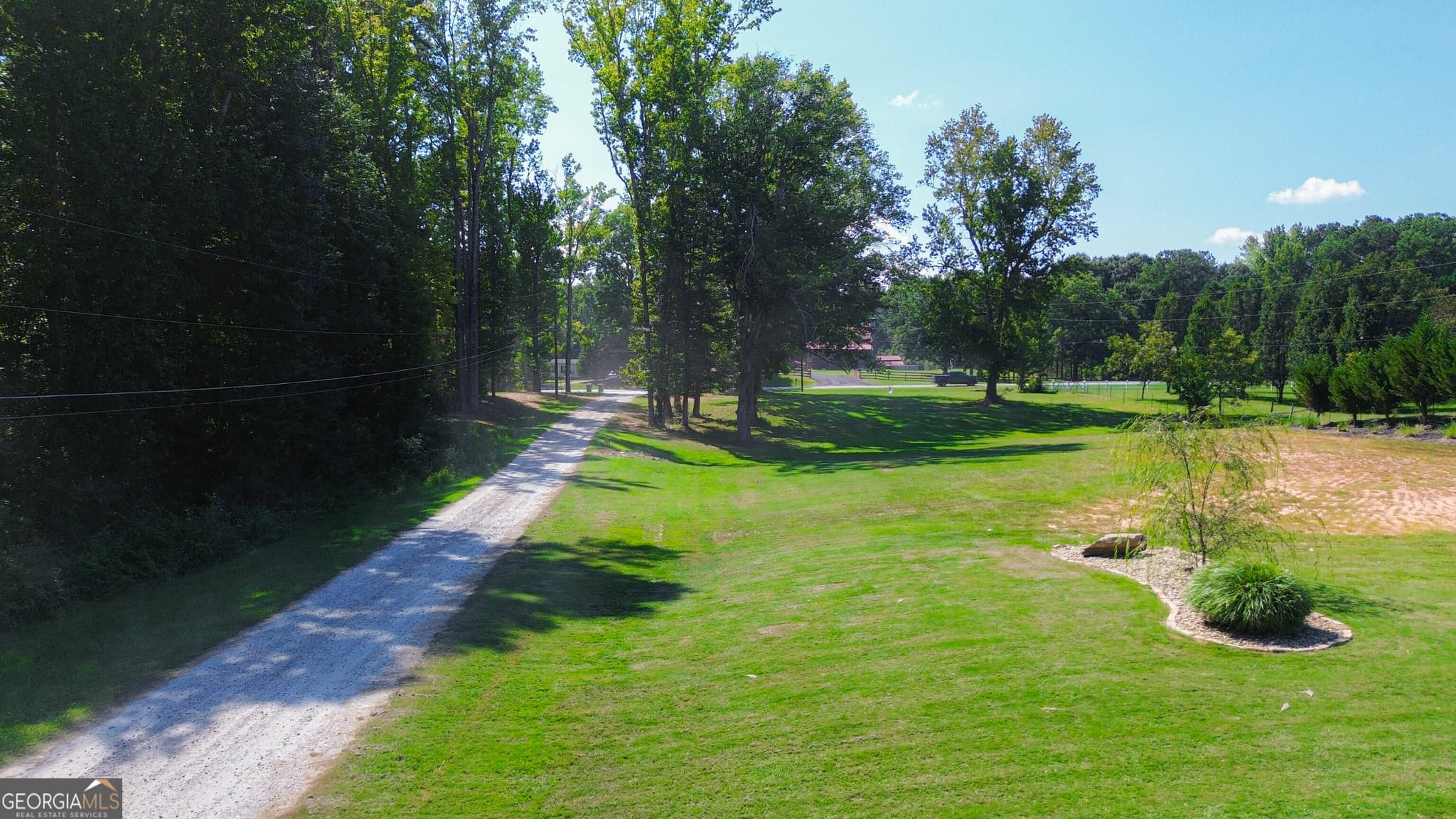 3 bedroom, 2 bathroom, 1,627 sq ft single family residence for sale at 2383 Highway 11, Monroe, GA 30656 — photo 5