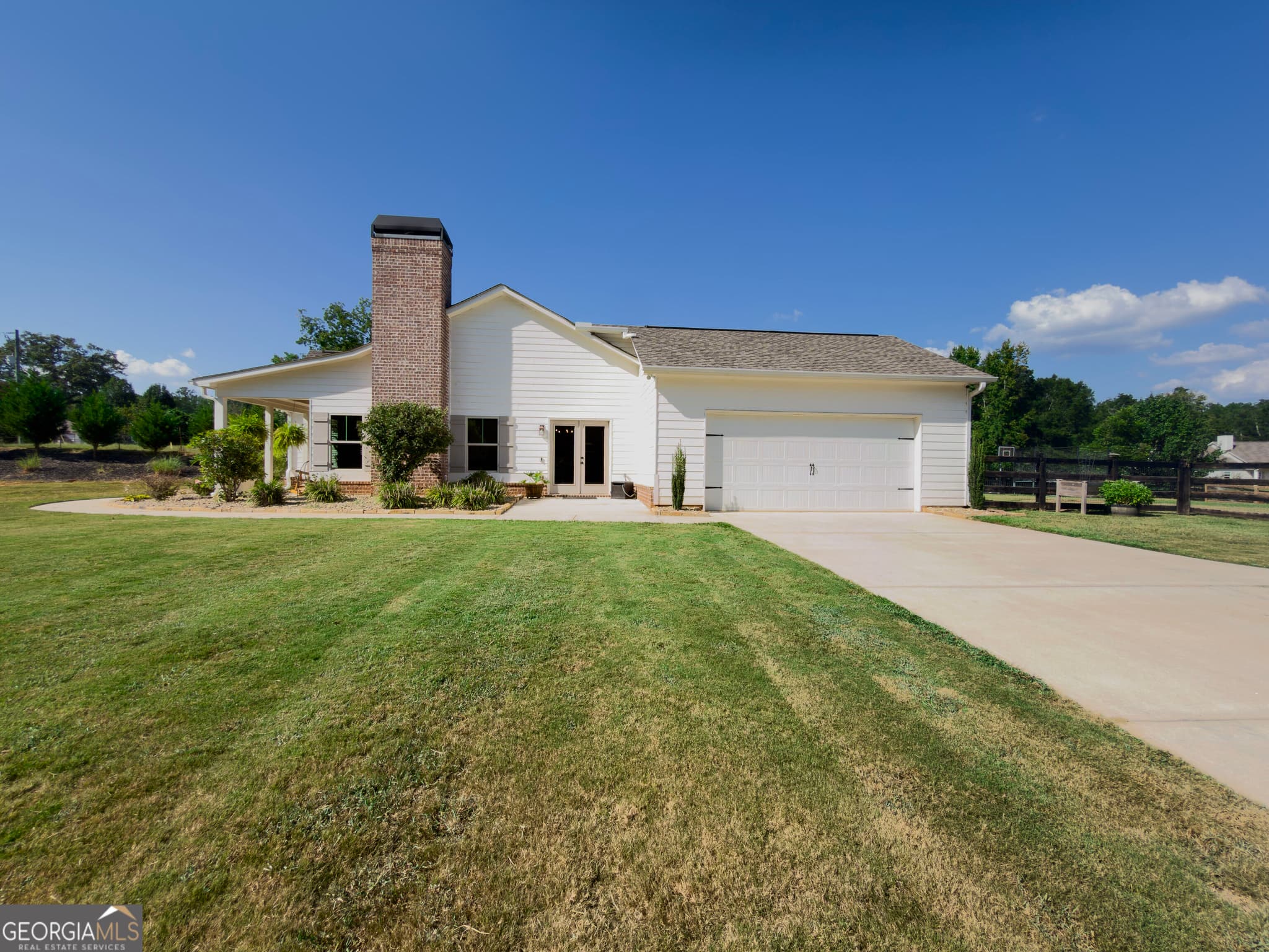 3 bedroom, 2 bathroom, 1,627 sq ft single family residence for sale at 2383 Highway 11, Monroe, GA 30656 — photo 8