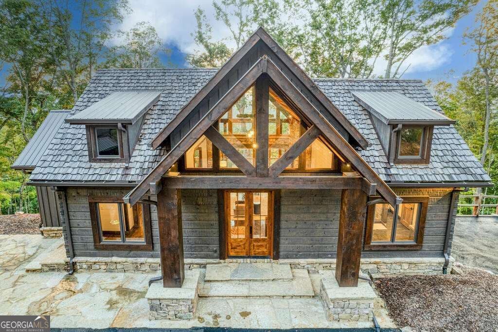4 bedroom, 3.5 bathroom, 4,632 sq ft cabin,single family residence for sale at 91 Kittatinny Drive, Mineral Bluff, GA 30559 — photo 2