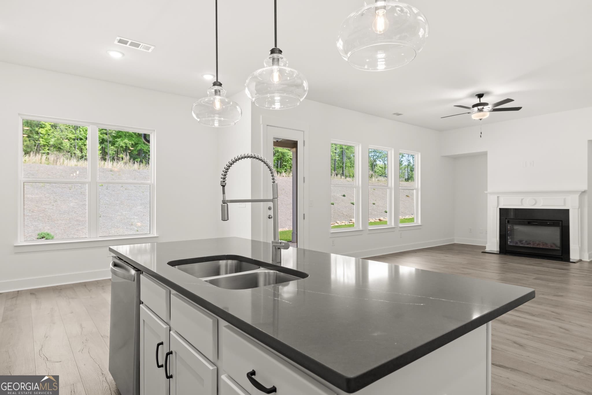 5 bedroom, 4 bathroom, 3,207 sq ft single family residence for sale at 3354 Traditions Way 11V, Jefferson, GA 30549 — photo 8