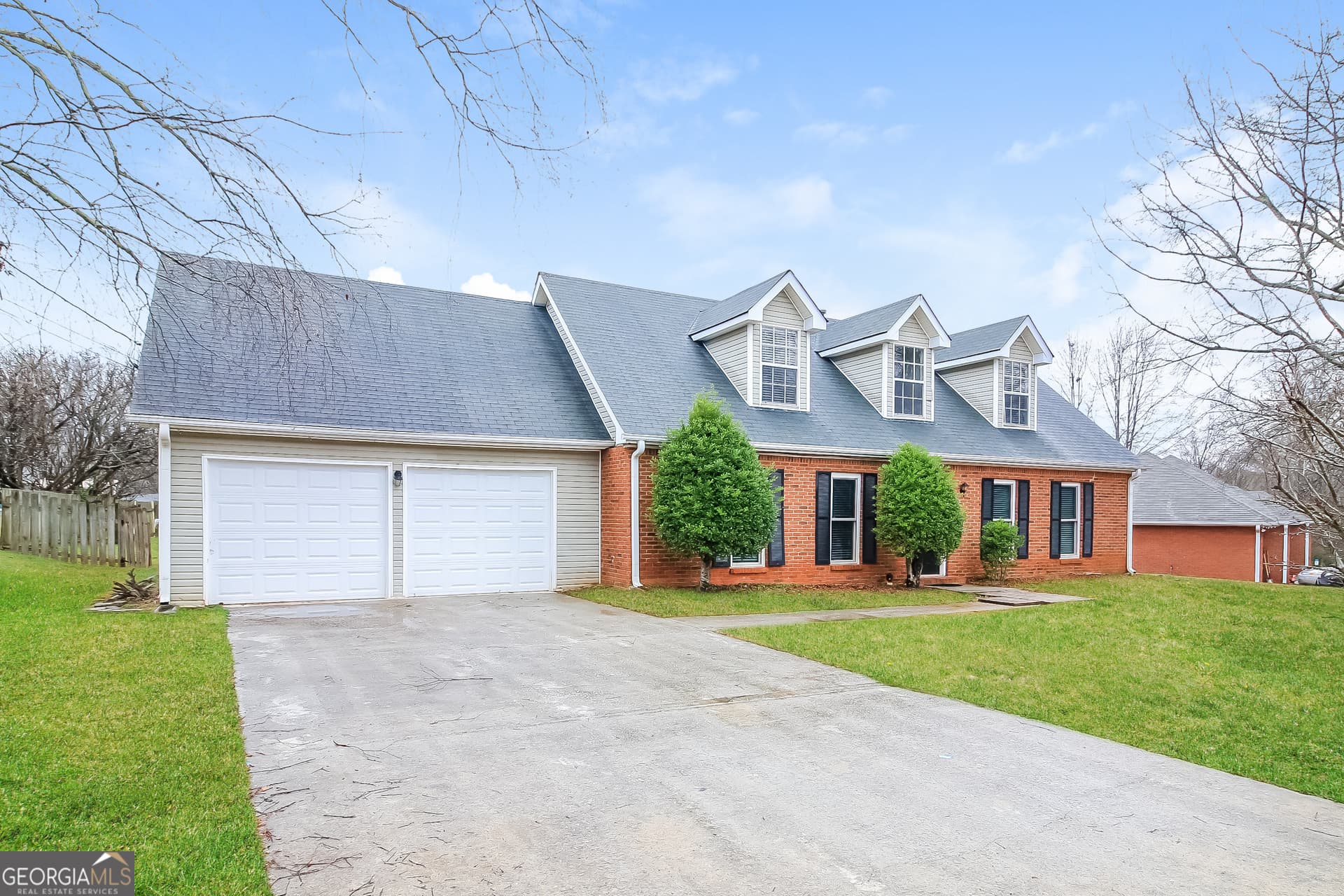 3 bedroom, 2 bathroom, 2,550 sq ft single family residence for sale at 45 Still Waters Drive, Covington, GA 30016