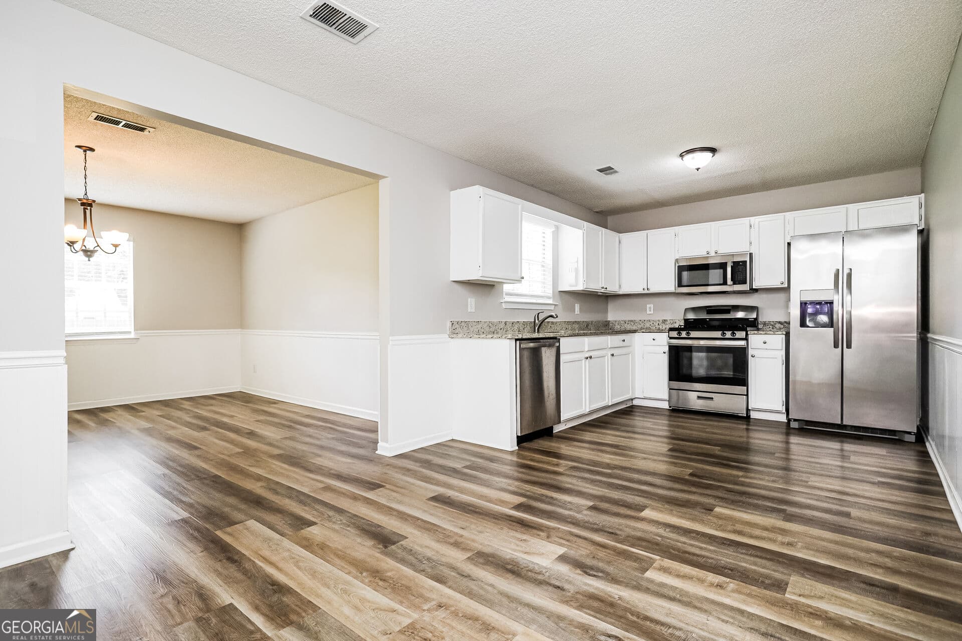 3 bedroom, 2 bathroom, 2,550 sq ft single family residence for sale at 45 Still Waters Drive, Covington, GA 30016 — photo 9