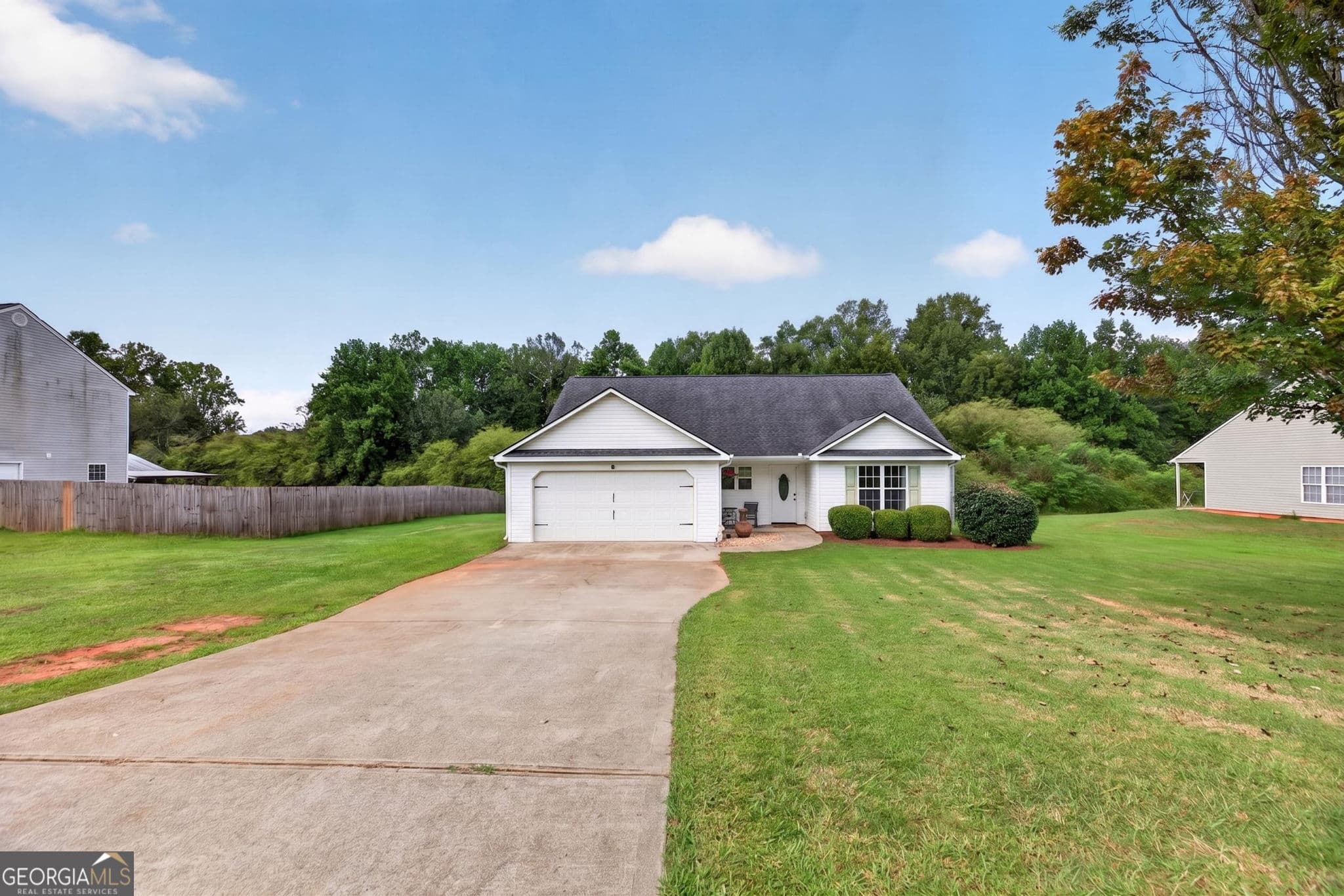 3 bedroom, 2 bathroom, 1,570 sq ft single family residence for sale at 112 Governor Lane, Temple, GA 30179 — photo 2