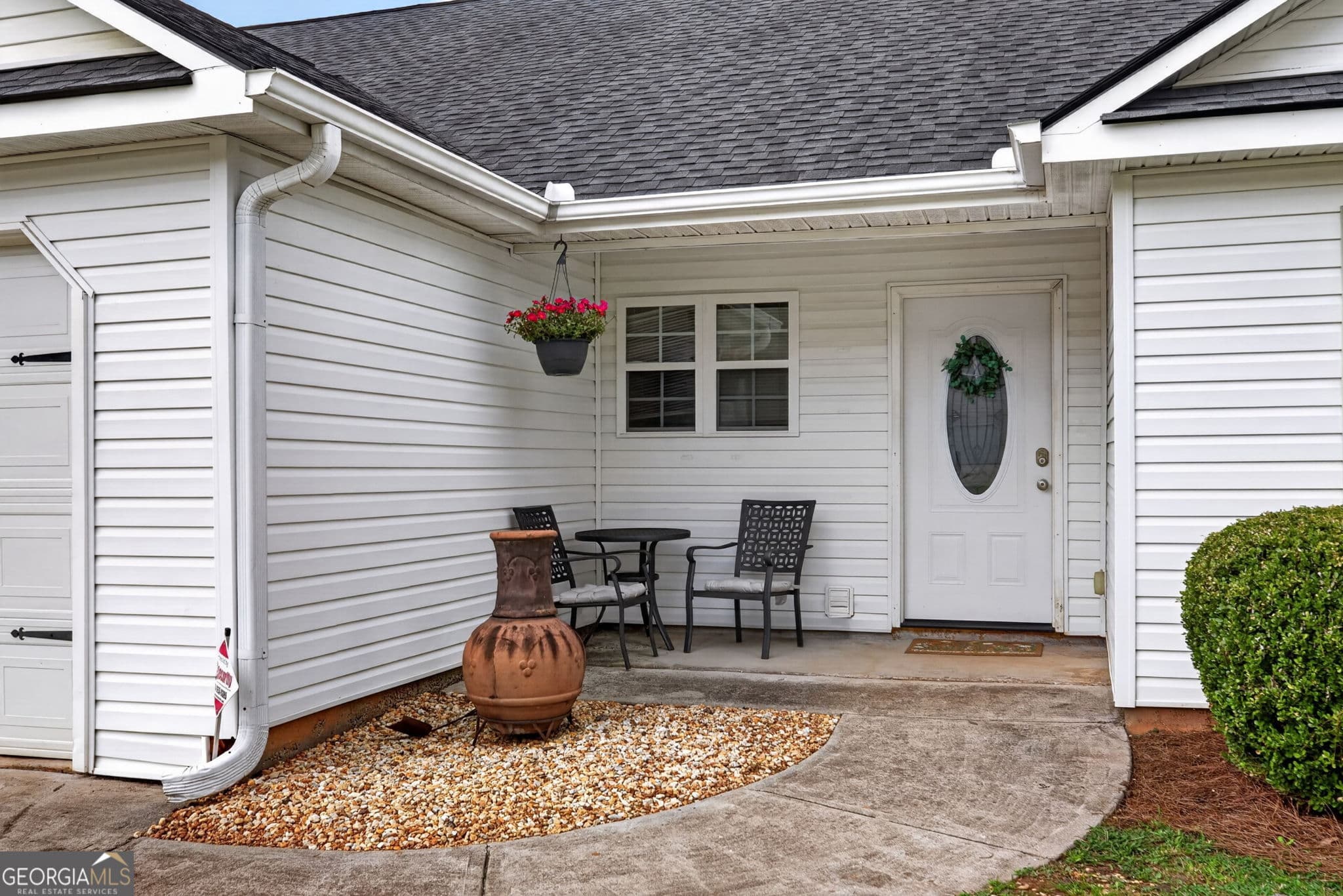 3 bedroom, 2 bathroom, 1,570 sq ft single family residence for sale at 112 Governor Lane, Temple, GA 30179 — photo 4