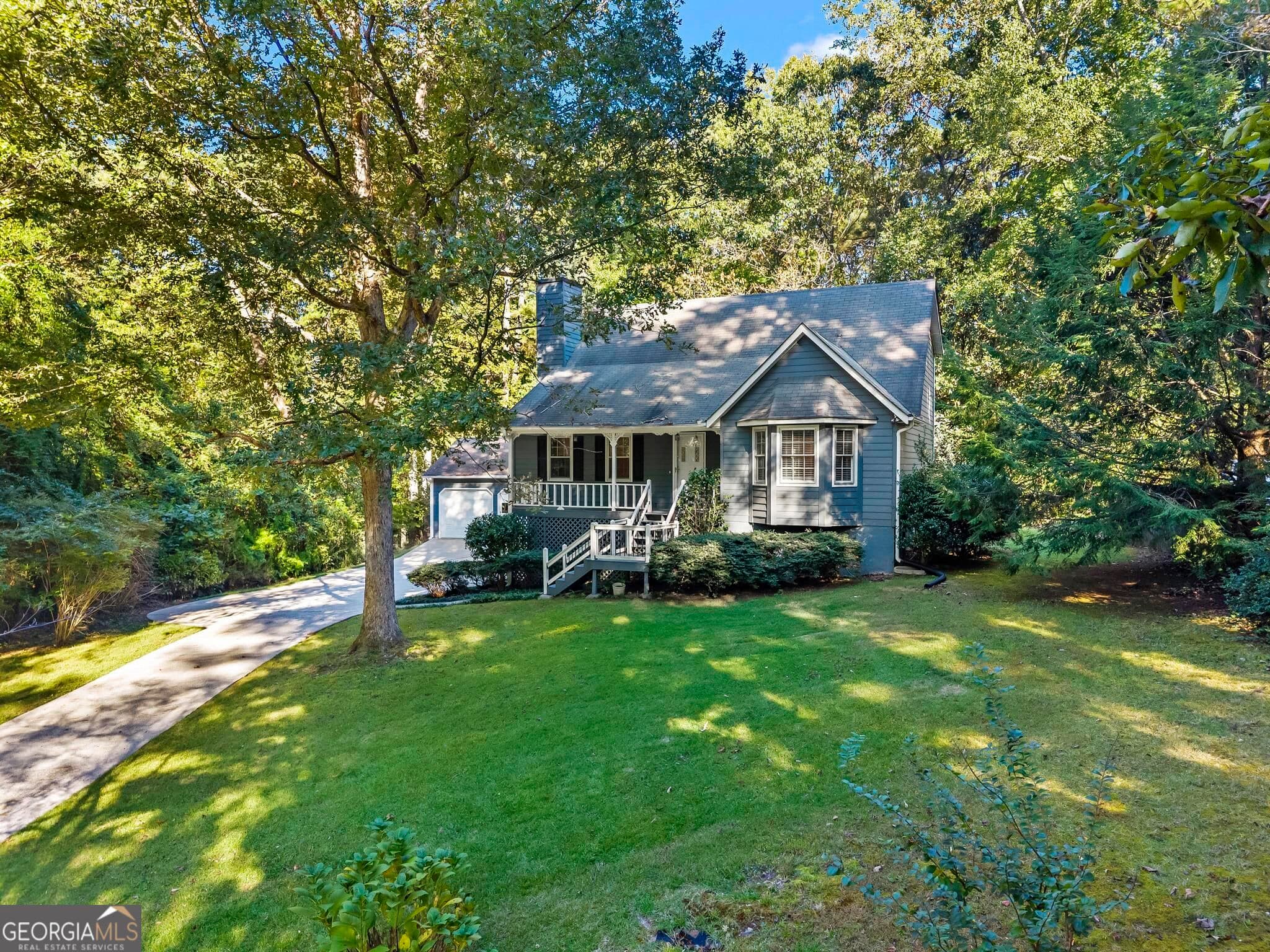 3 bedroom, 2 bathroom, 1,704 sq ft single family residence for sale at 3727 Bowline Circle, Acworth, GA 30102 — photo 2