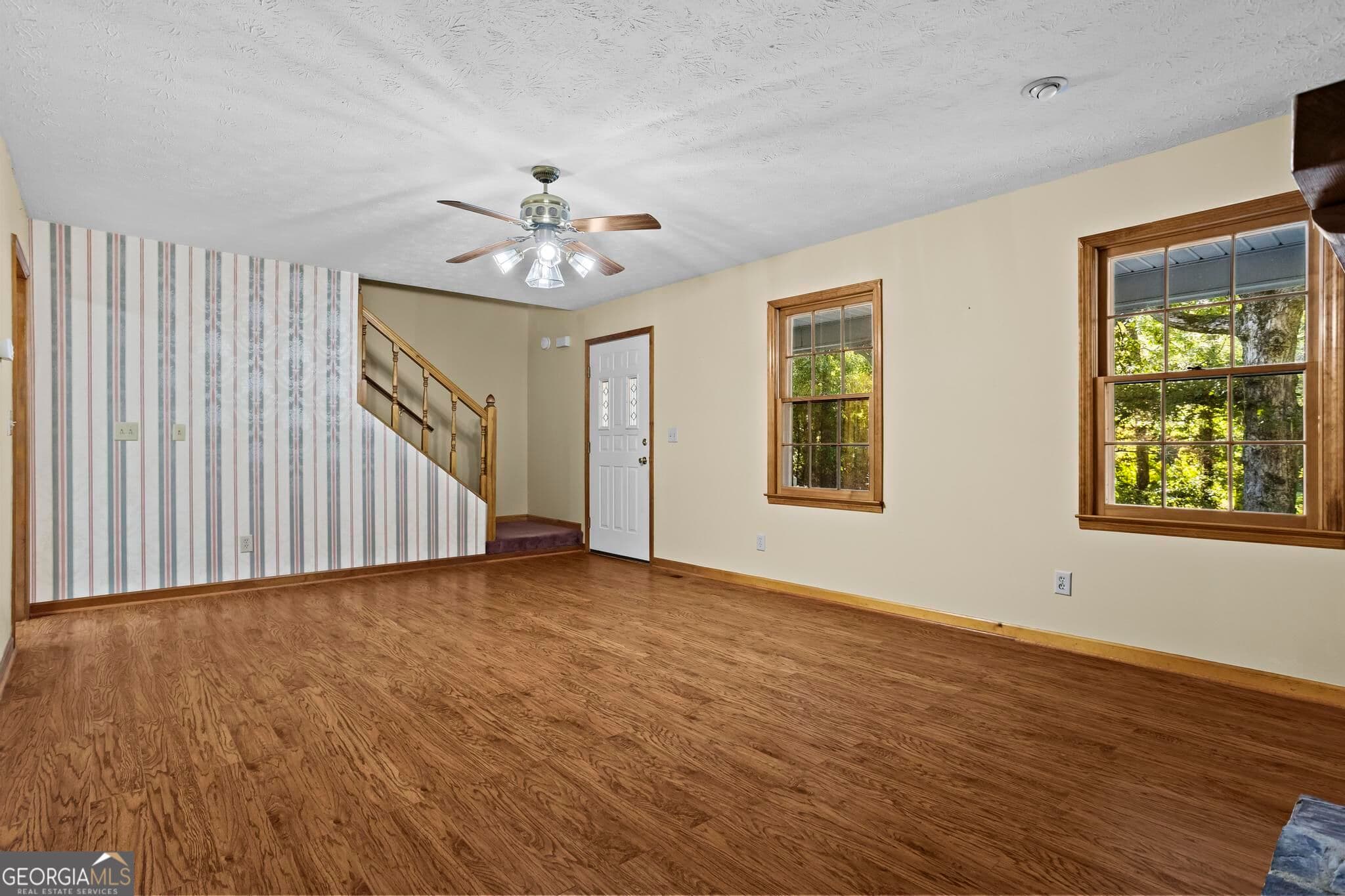 3 bedroom, 2 bathroom, 1,704 sq ft single family residence for sale at 3727 Bowline Circle, Acworth, GA 30102 — photo 6