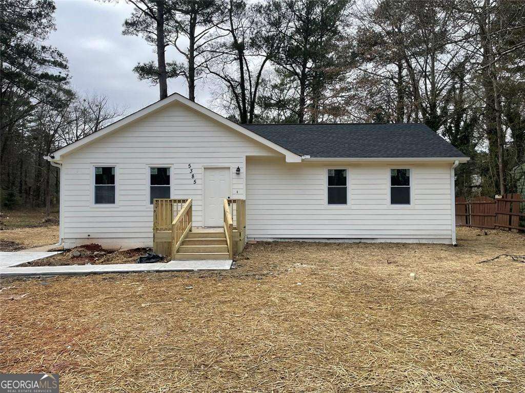 4 bedroom, 2.5 bathroom, 1,664 sq ft single family residence for sale at 5385 BOOKER T Drive, Morrow, GA 30260