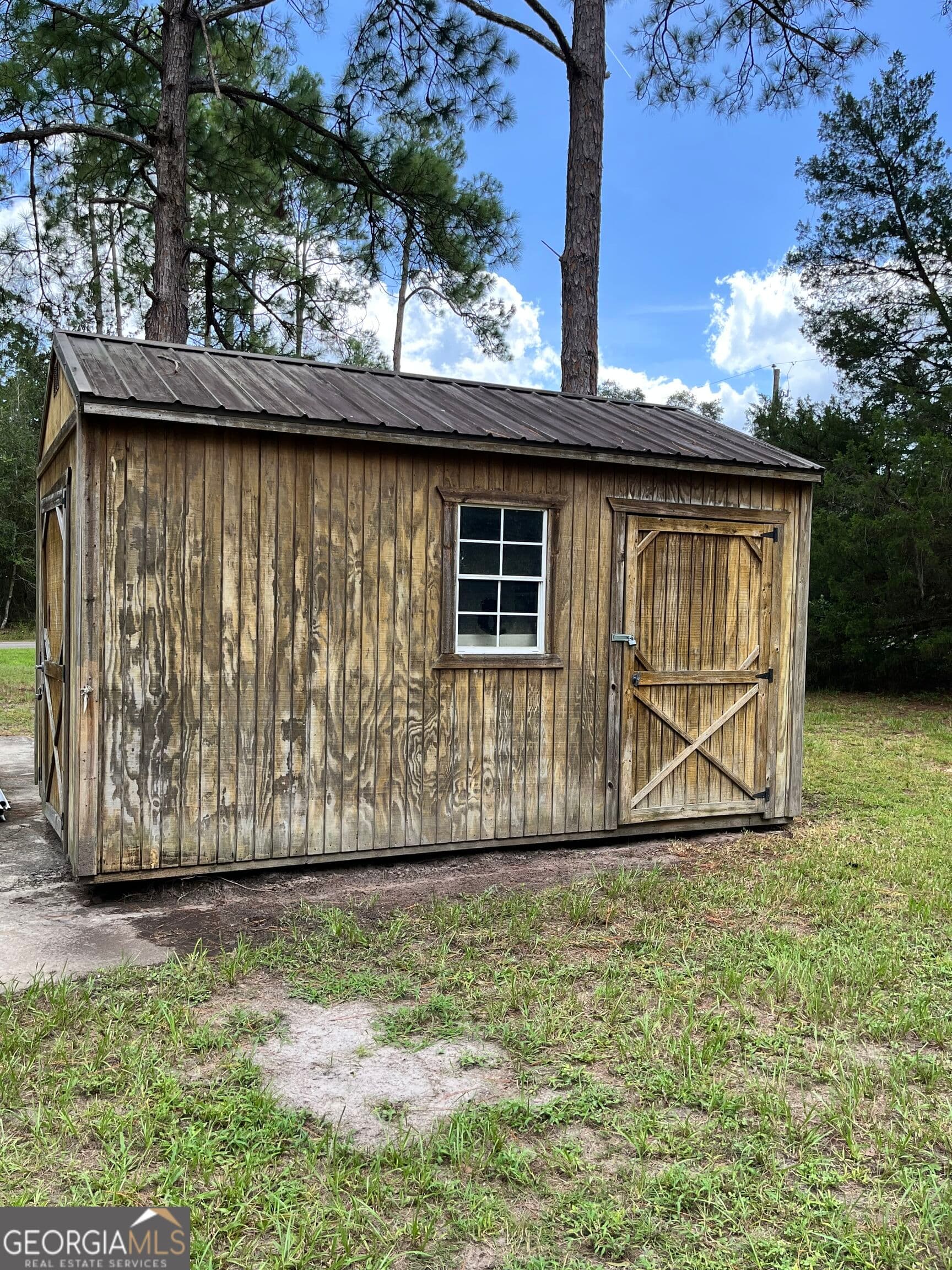 3 bedroom, 2 bathroom, 1,100 sq ft single family residence for sale at 726 Chestnut Street, Homeland, GA 31537 — photo 3
