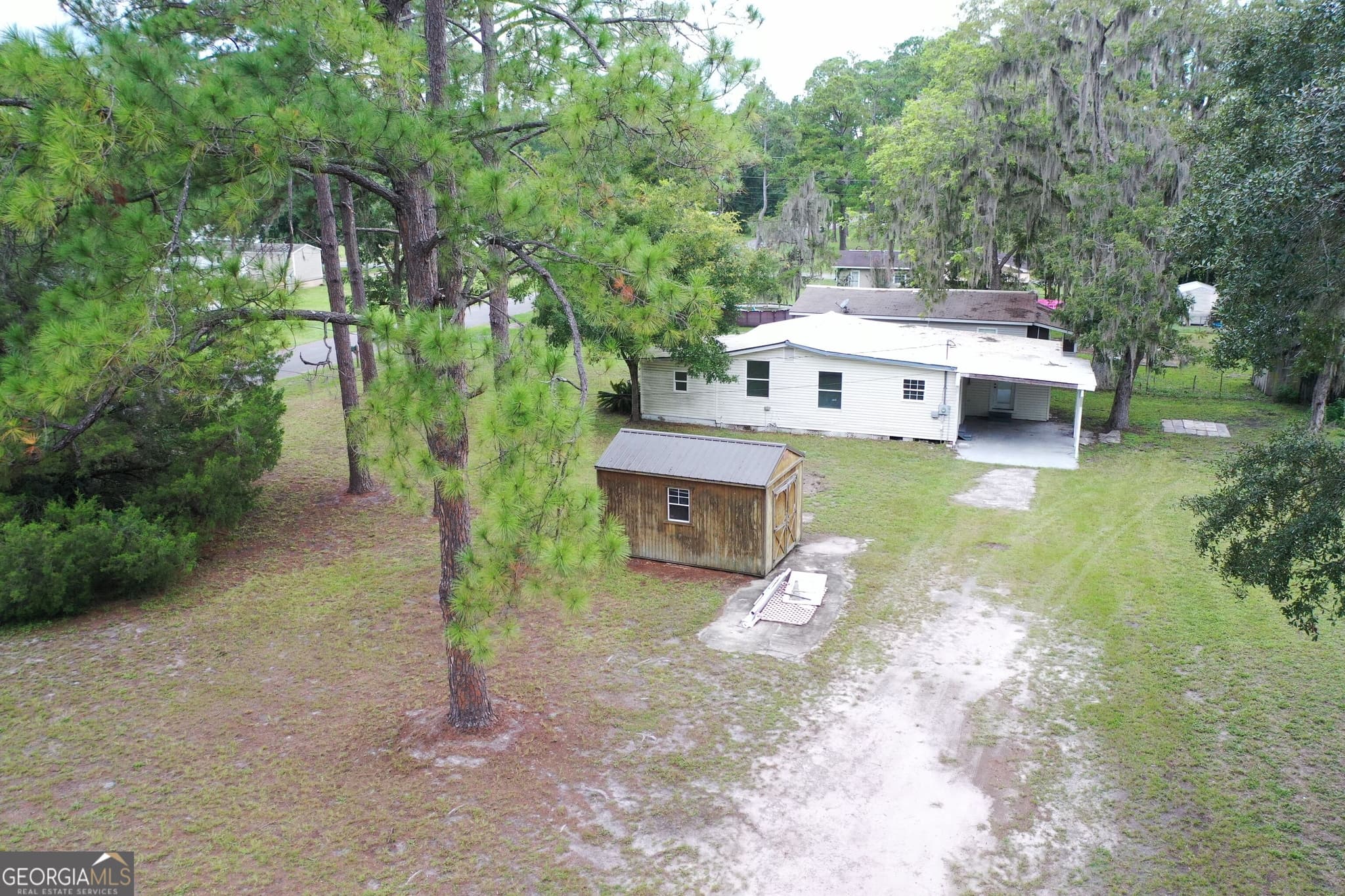 3 bedroom, 2 bathroom, 1,100 sq ft single family residence for sale at 726 Chestnut Street, Homeland, GA 31537 — photo 5