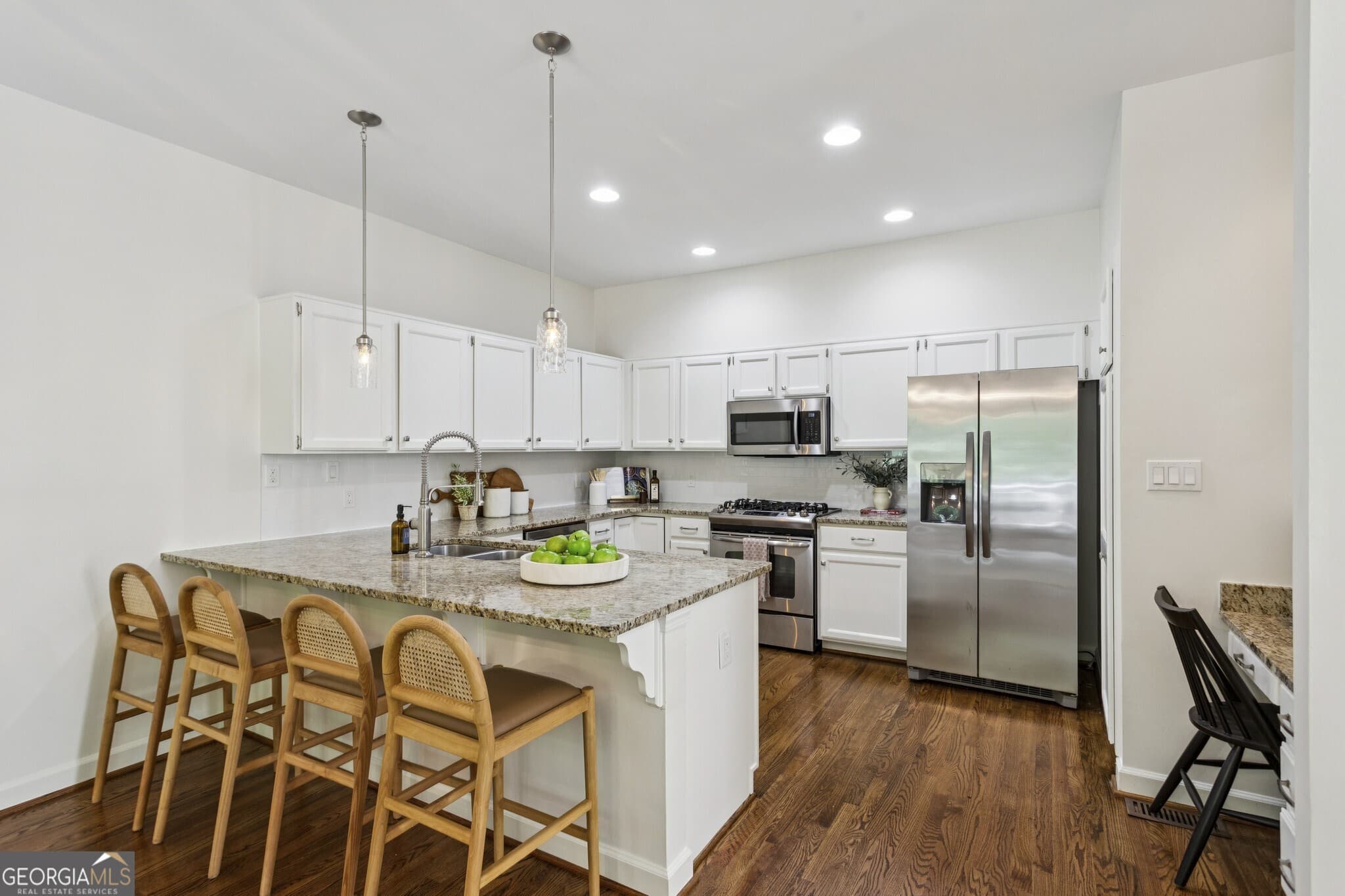 4 bedroom, 3.5 bathroom, 3,102 sq ft single family residence for sale at 2433 Oostanaula Drive, Brookhaven, GA 30319 — photo 3