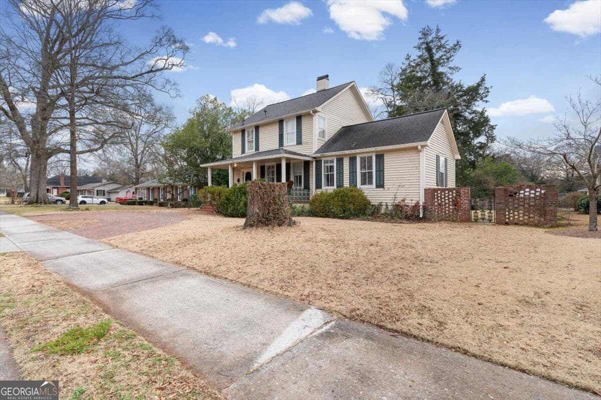 5 bedroom, 3 bathroom, 2,946 sq ft single family residence for sale at 311 N College Street, Cedartown, GA 30125 — photo 3