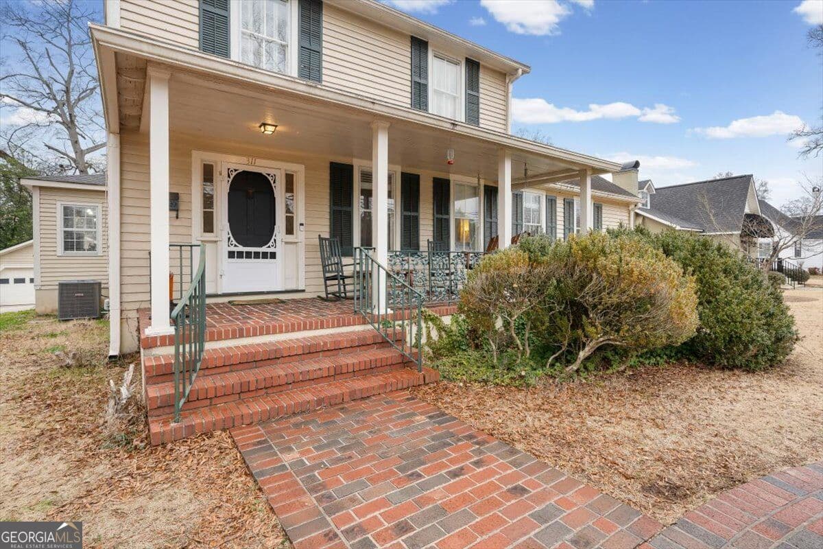 5 bedroom, 3 bathroom, 2,946 sq ft single family residence for sale at 311 N College Street, Cedartown, GA 30125 — photo 4