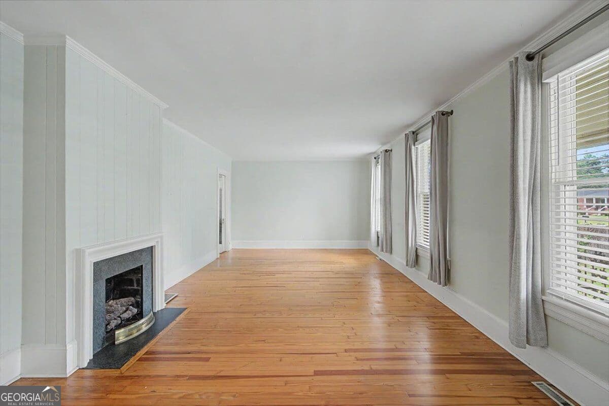 5 bedroom, 3 bathroom, 2,946 sq ft single family residence for sale at 311 N College Street, Cedartown, GA 30125 — photo 8
