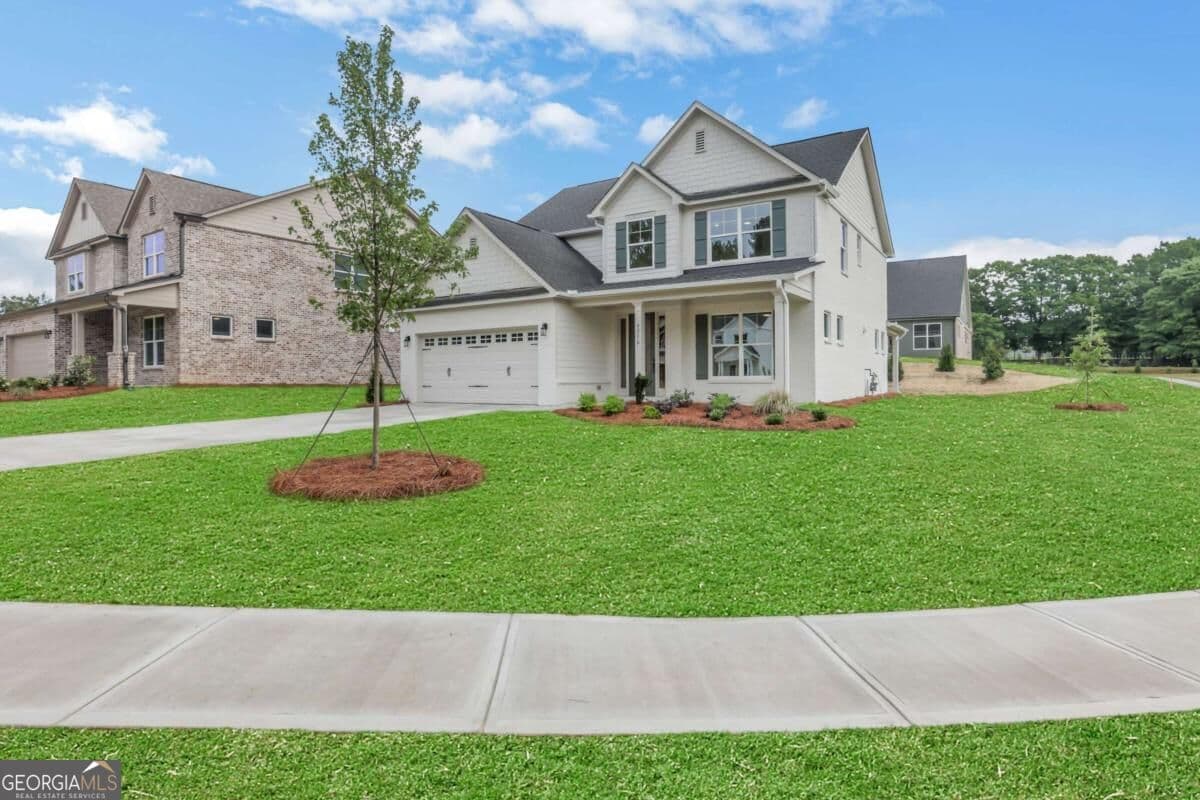 4 bedroom, 3 bathroom, 2,456 sq ft single family residence for sale at 4503 Zed Lane, Loganville, GA 30052 — photo 2