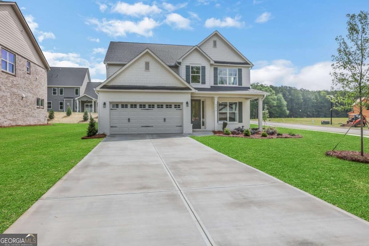 4 bedroom, 3 bathroom, 2,456 sq ft single family residence for sale at 4503 Zed Lane, Loganville, GA 30052 — photo 5