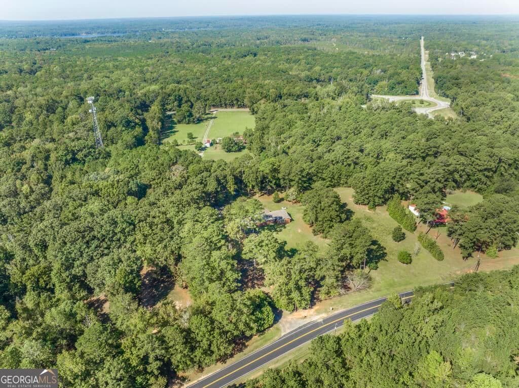 3 bedroom, 2 bathroom, 2,002 sq ft single family residence for sale at 1226 Rainey Road, Macon, GA 31220 — photo 2