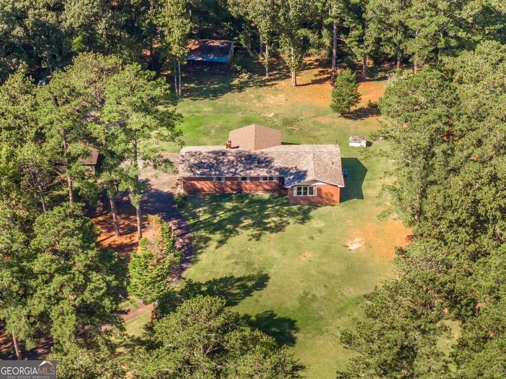 3 bedroom, 2 bathroom, 2,002 sq ft single family residence for sale at 1226 Rainey Road, Macon, GA 31220 — photo 5