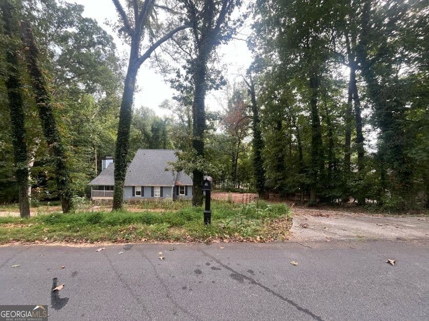 5 bedroom, 3.5 bathroom, 3,345 sq ft single family residence for sale at 2710 Northlake Road, Gainesville, GA 30506 — photo 3